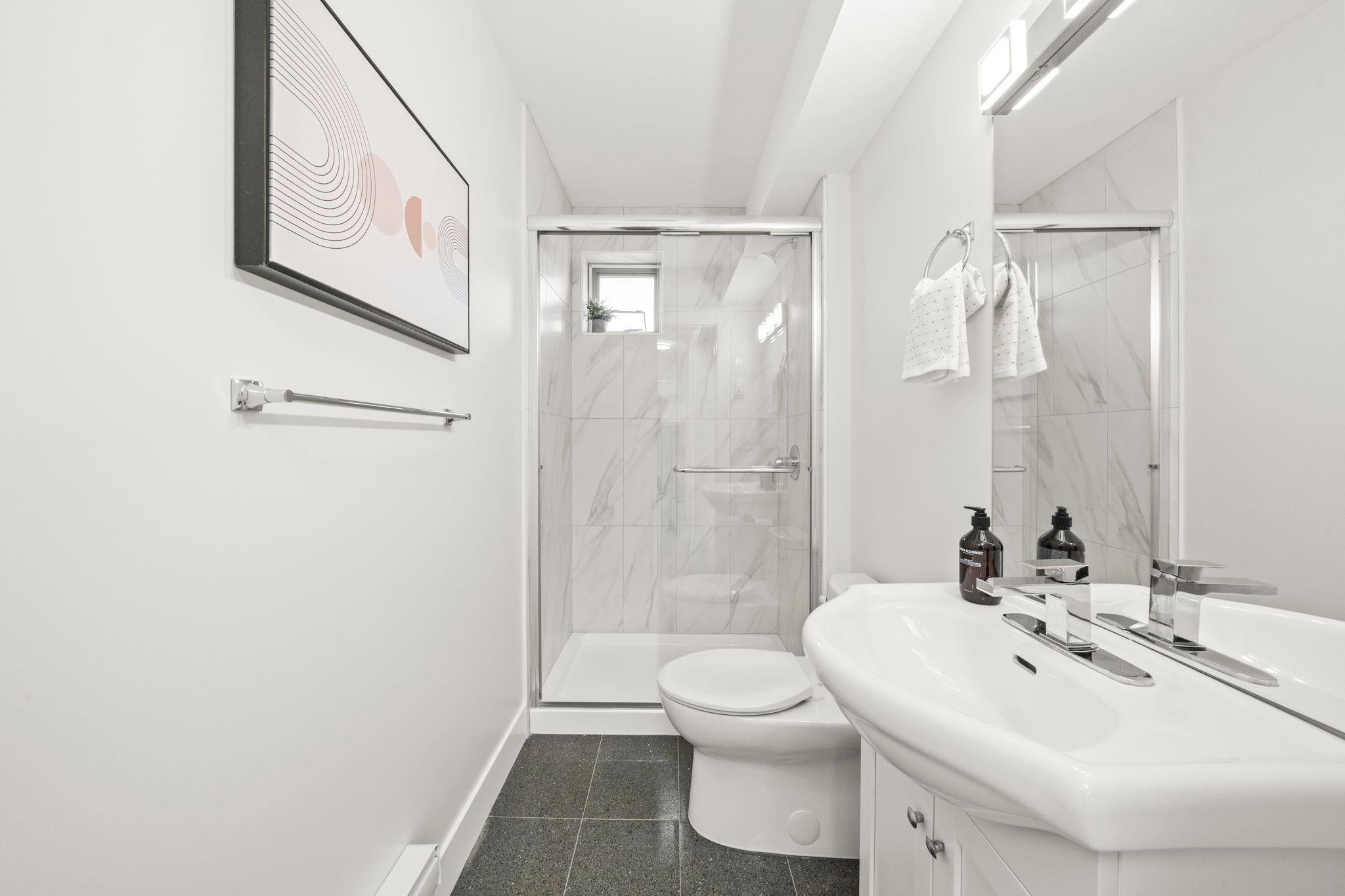 2296 33Rd Avenue E, Vancouver, BC