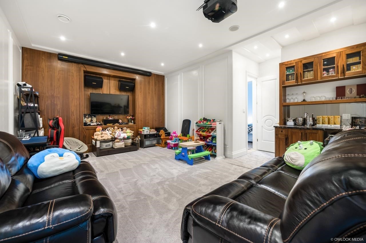 4591 Garry Street, Richmond, BC
