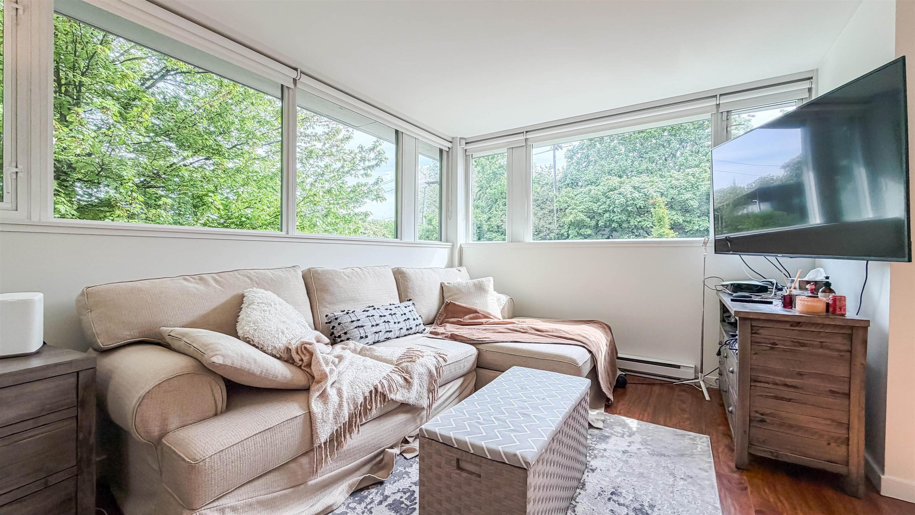 390 11Th Avenue E, Vancouver, BC
