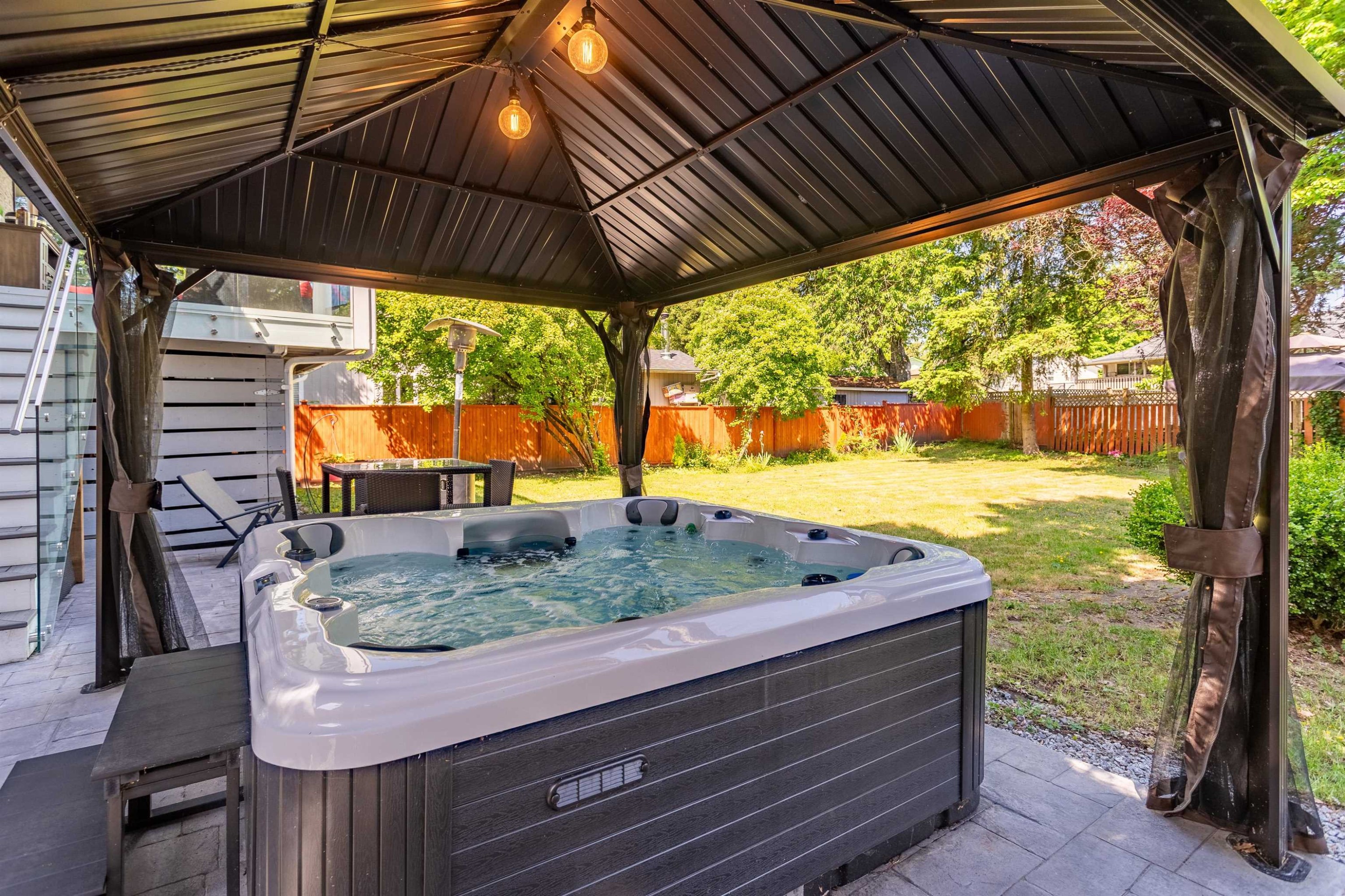 20823 River Road, Maple Ridge, BC