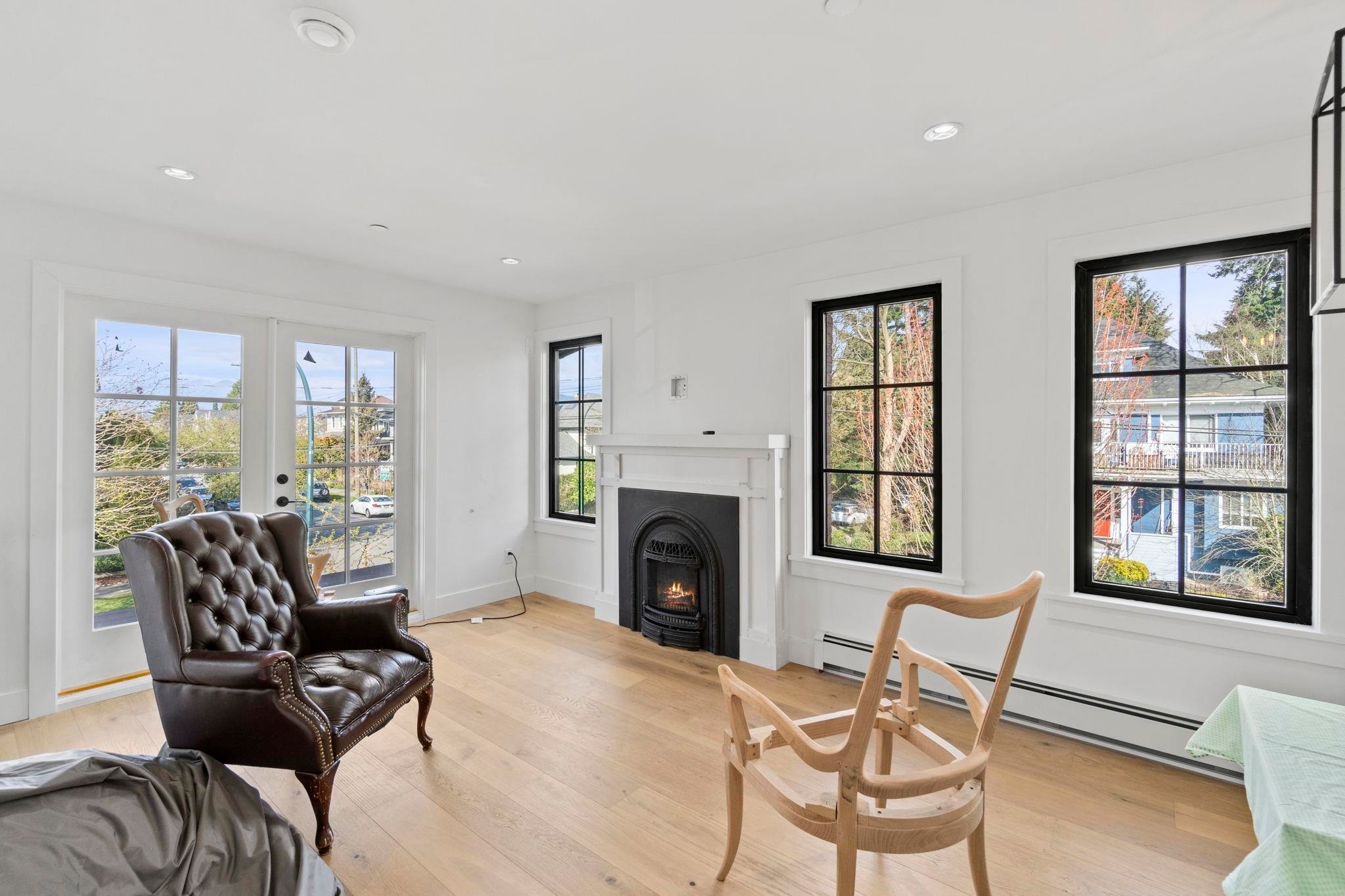 2072 Kitchener Street, Vancouver, BC