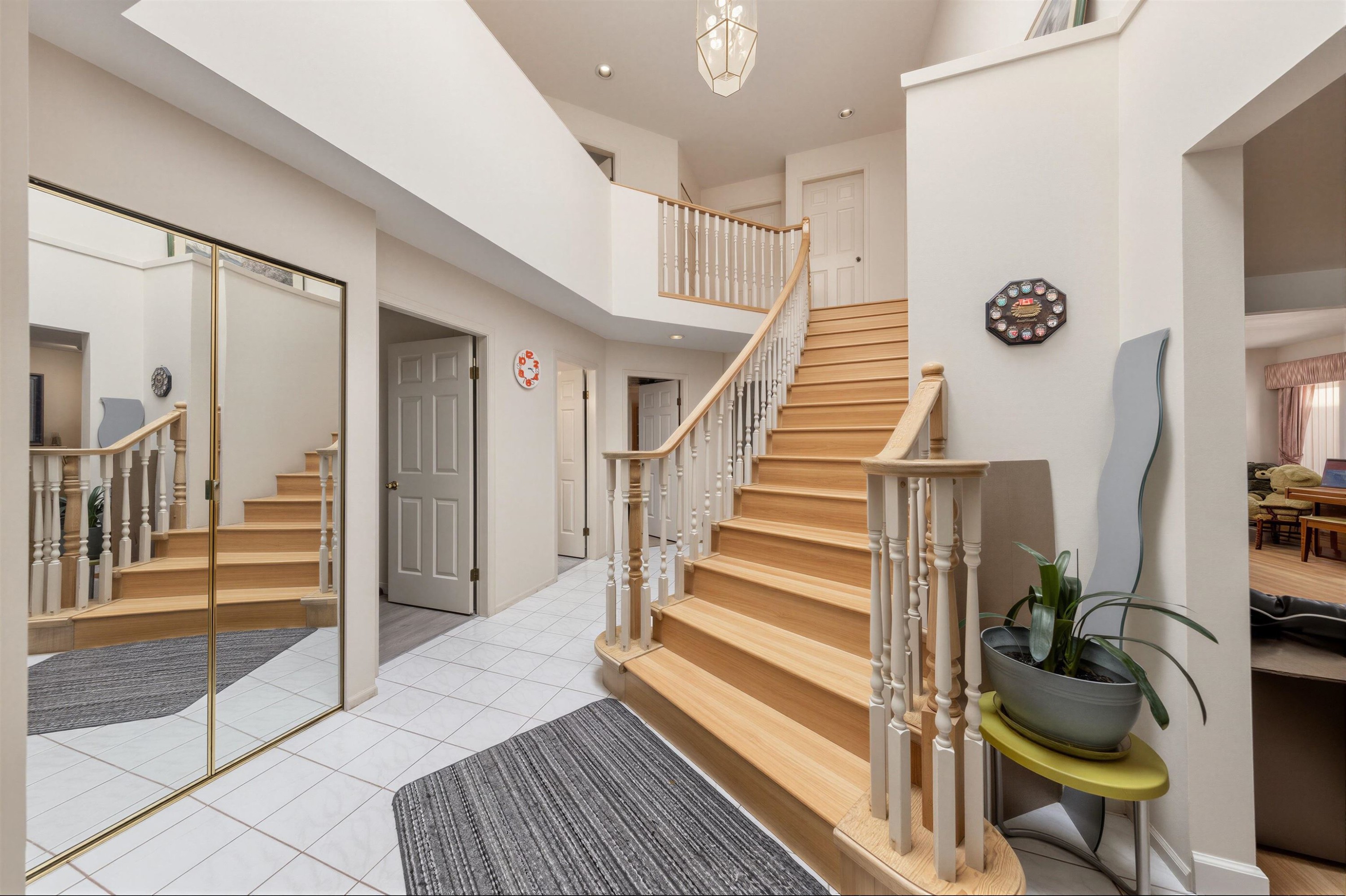 3830 Mckay Drive, Richmond, BC