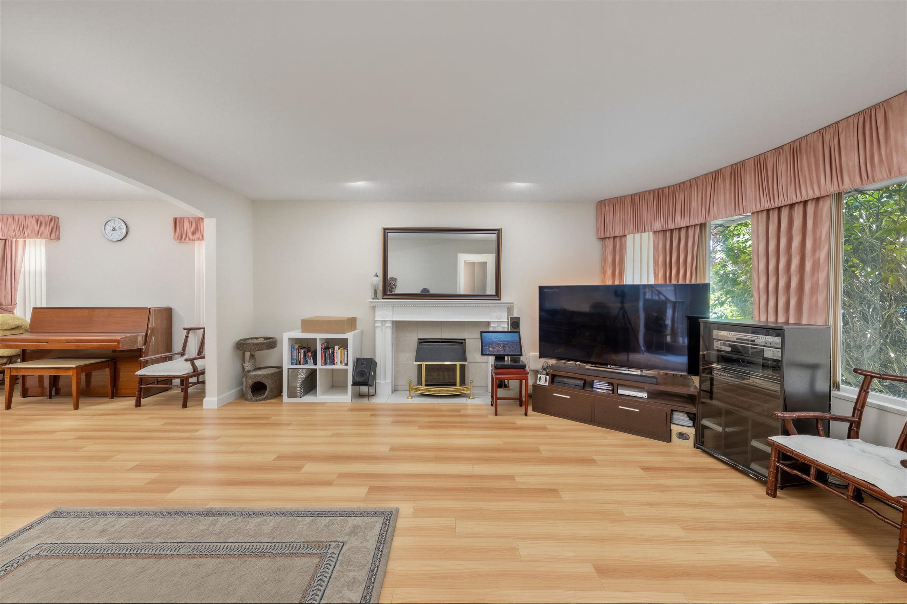 3830 Mckay Drive, Richmond, BC