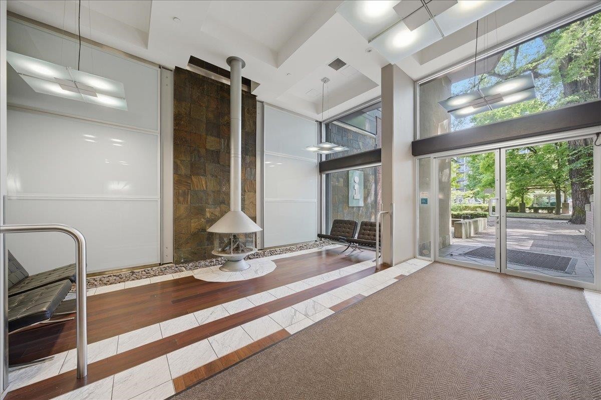 310-2137 10Th Avenue W, Vancouver, BC