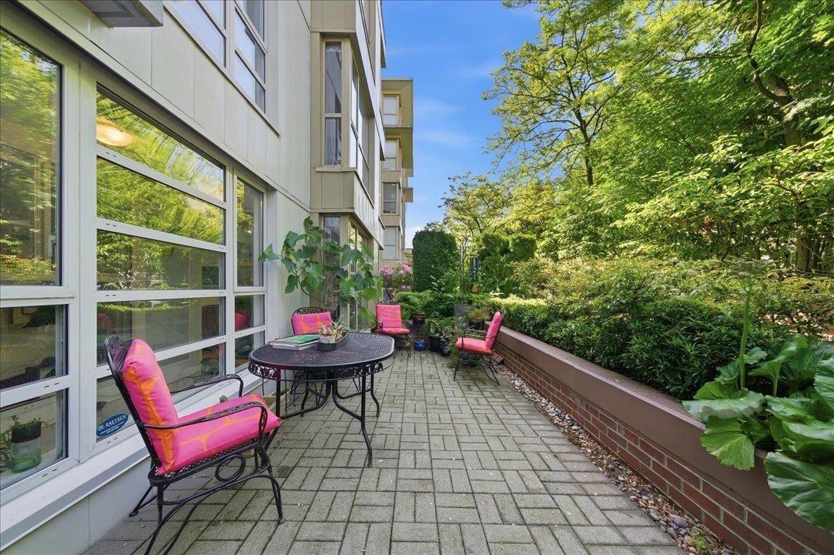 310-2137 10Th Avenue W, Vancouver, BC