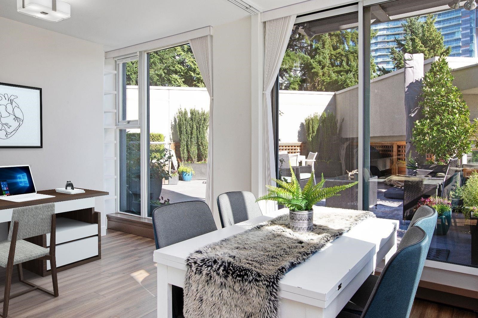 307-1009 Expo Boulevard, Vancouver, BC