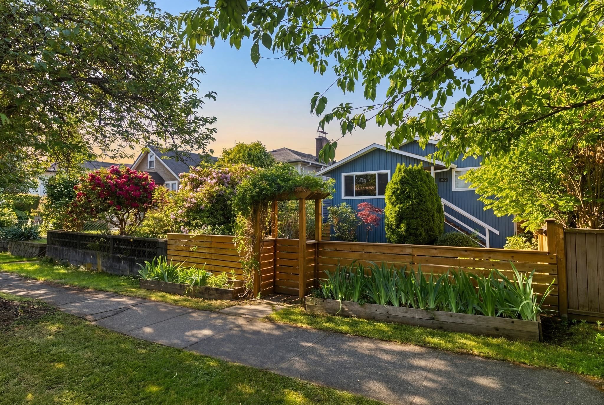3172 2Nd Avenue E, Vancouver, BC