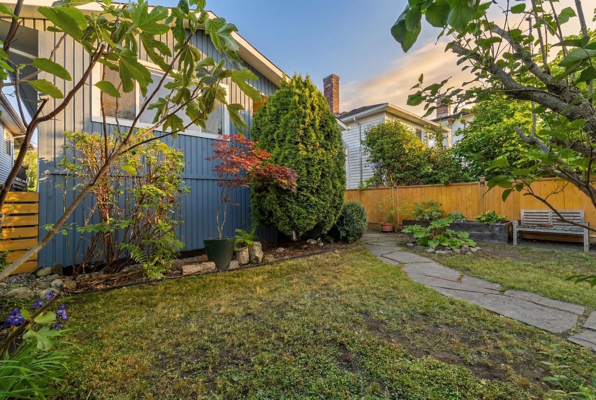 3172 2Nd Avenue E, Vancouver, BC