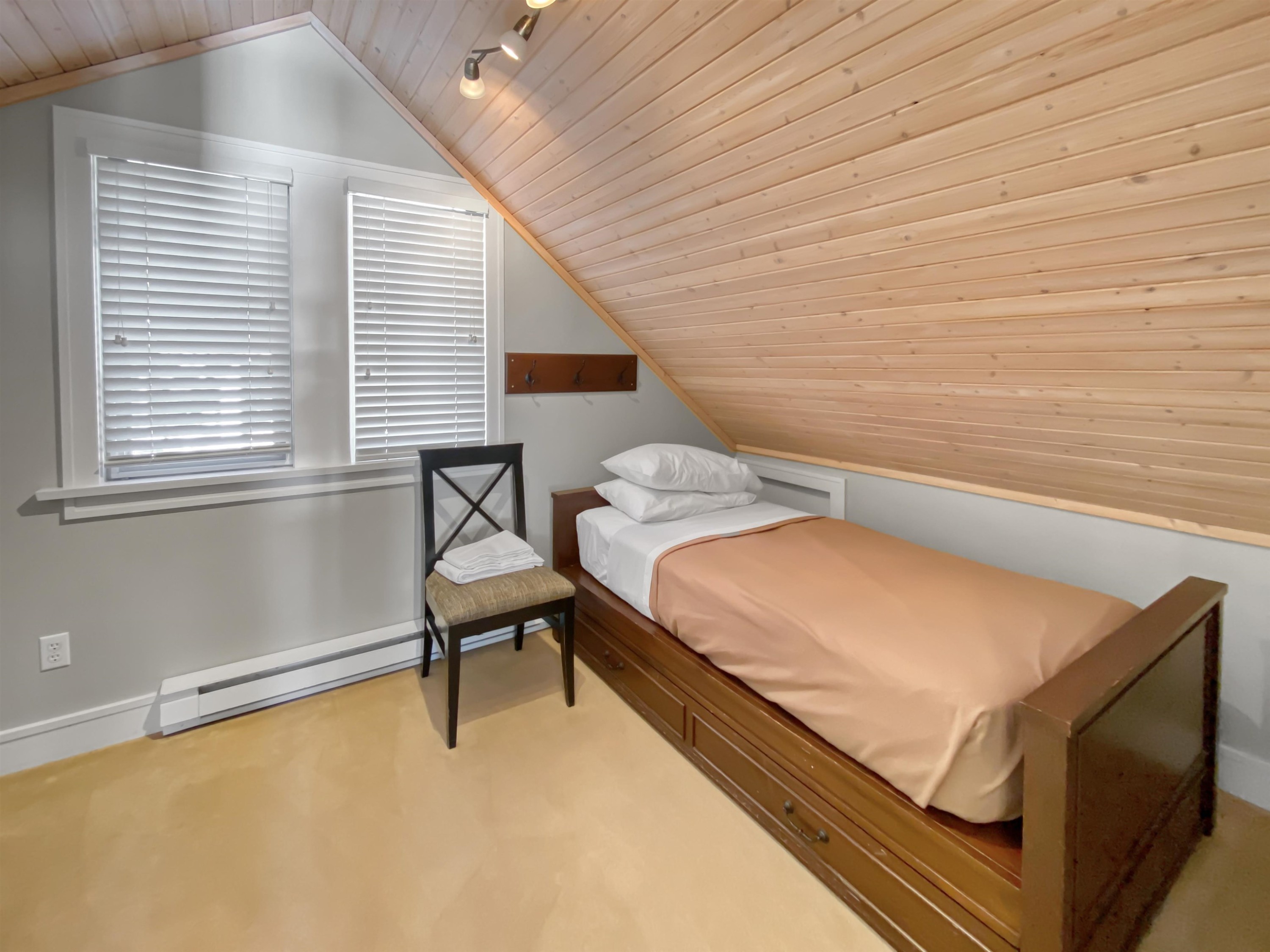 10C-2315 Mackinnon Road, Pender Island, BC