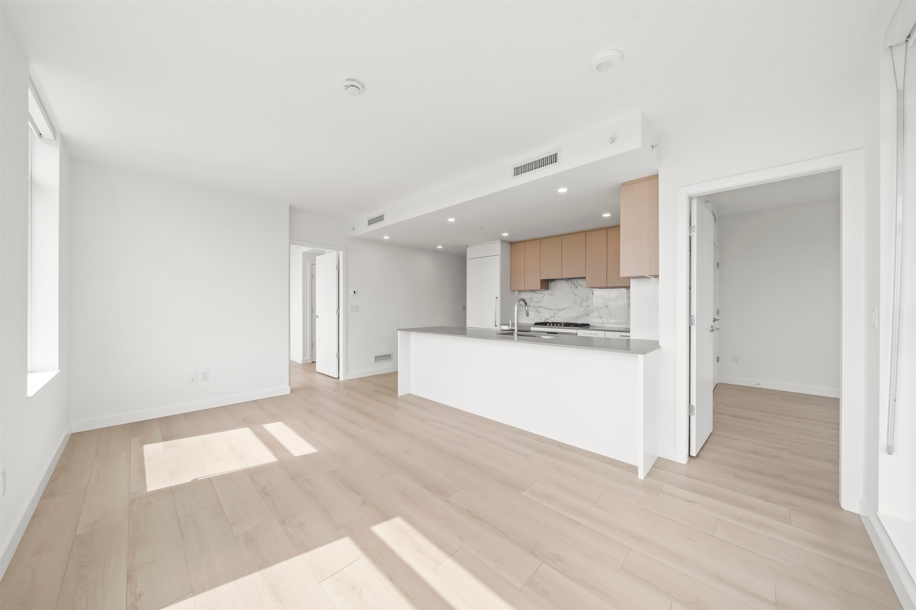 2809-6468 Willingdon Avenue, Burnaby, BC