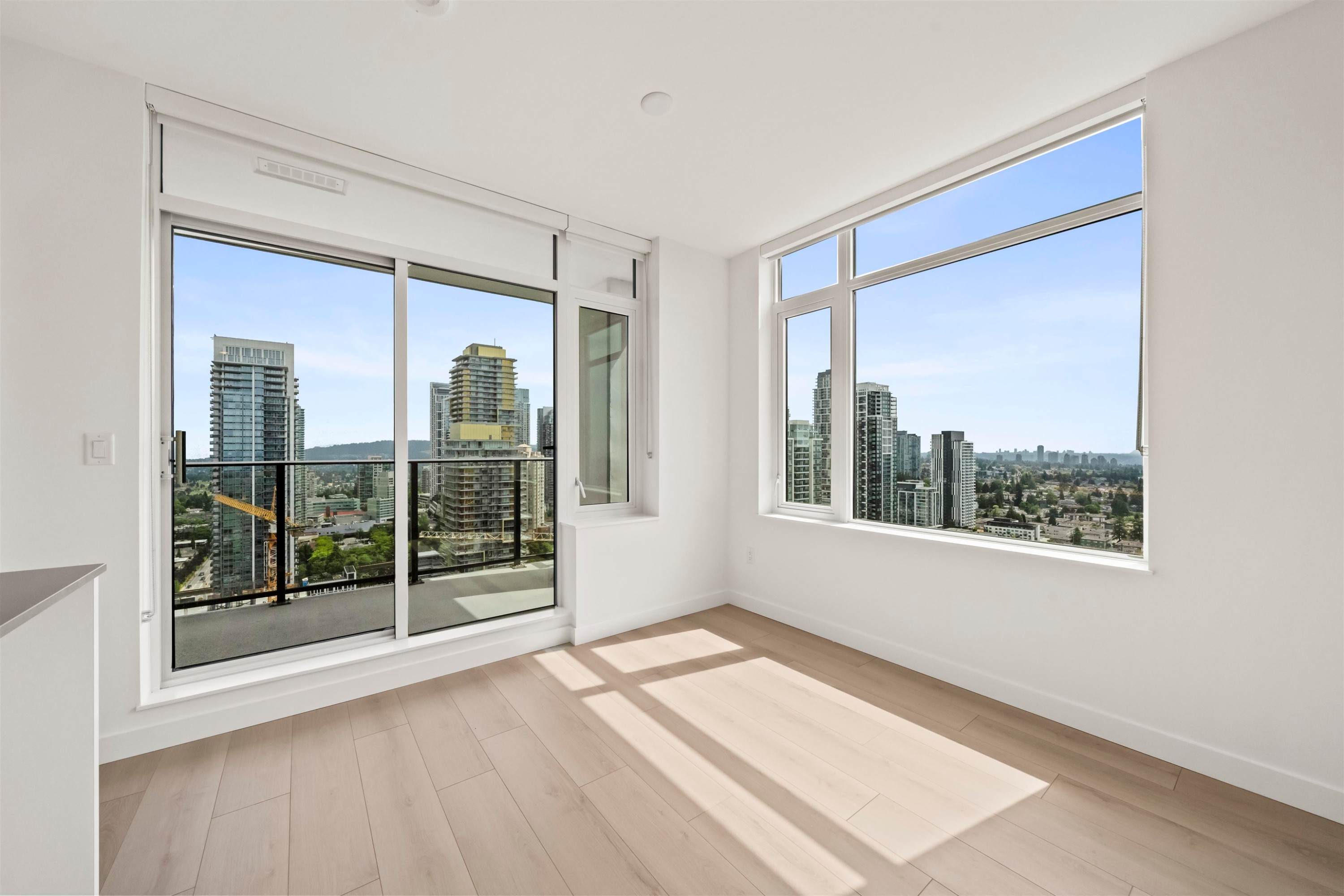 2809-6468 Willingdon Avenue, Burnaby, BC