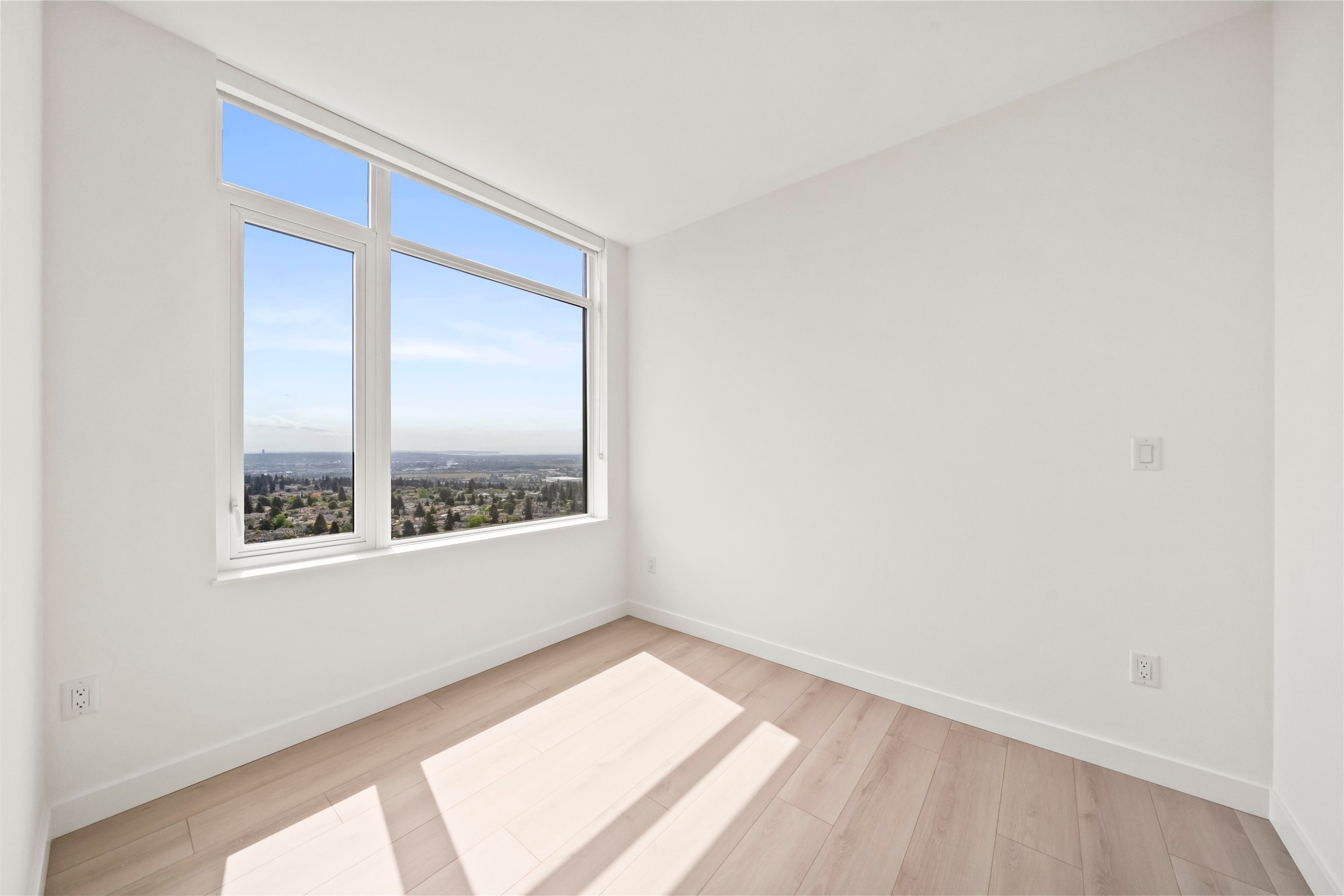 2809-6468 Willingdon Avenue, Burnaby, BC