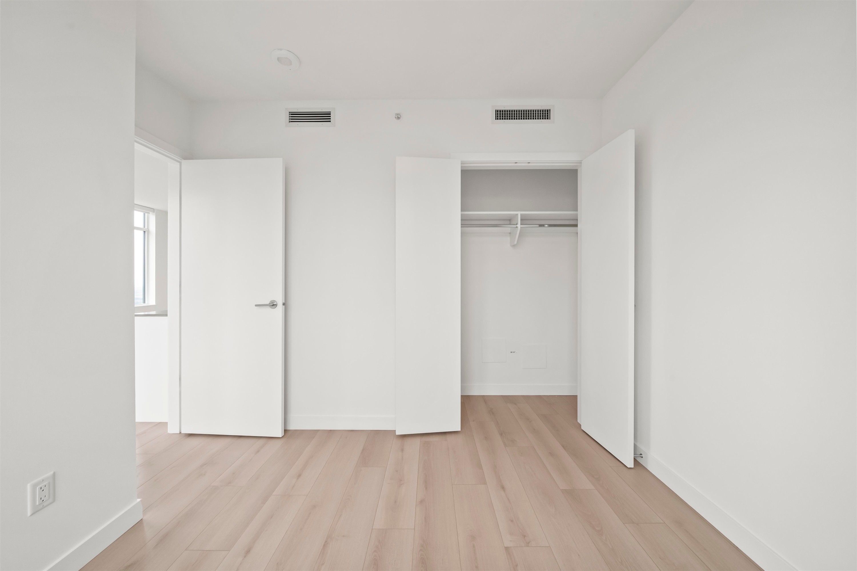 2809-6468 Willingdon Avenue, Burnaby, BC