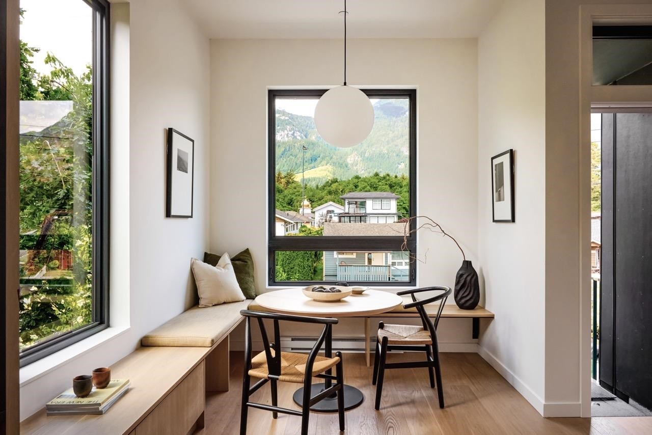 5-37940 Fourth Avenue, Squamish, BC - Indoor Photo Showing Dining Room
