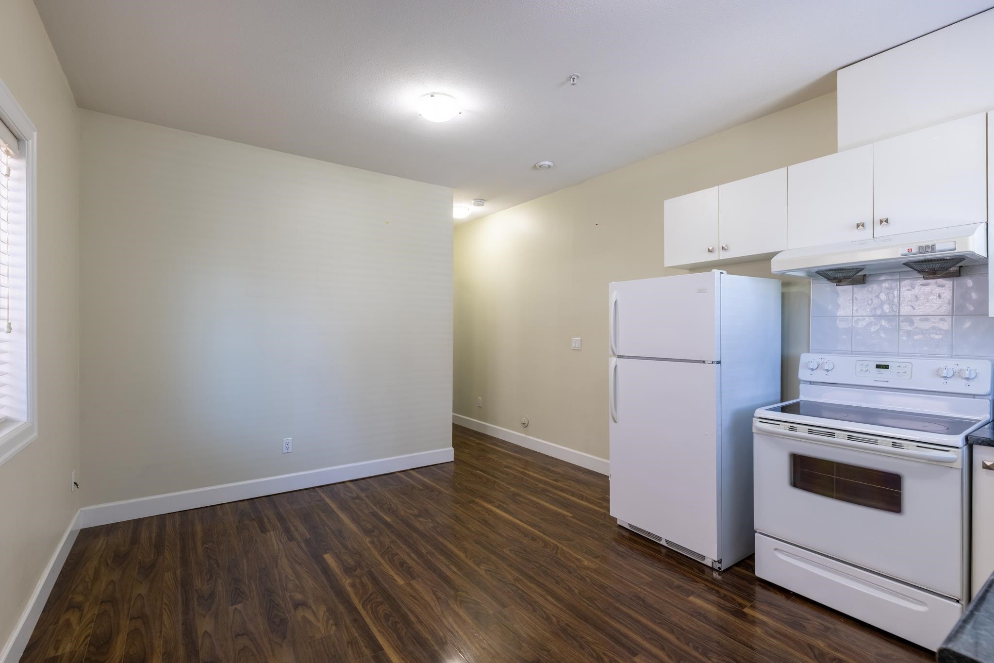2643 8Th Avenue E, Vancouver, BC