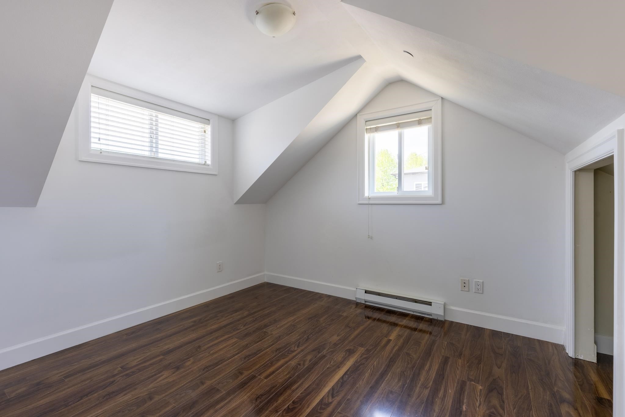 2643 8Th Avenue E, Vancouver, BC