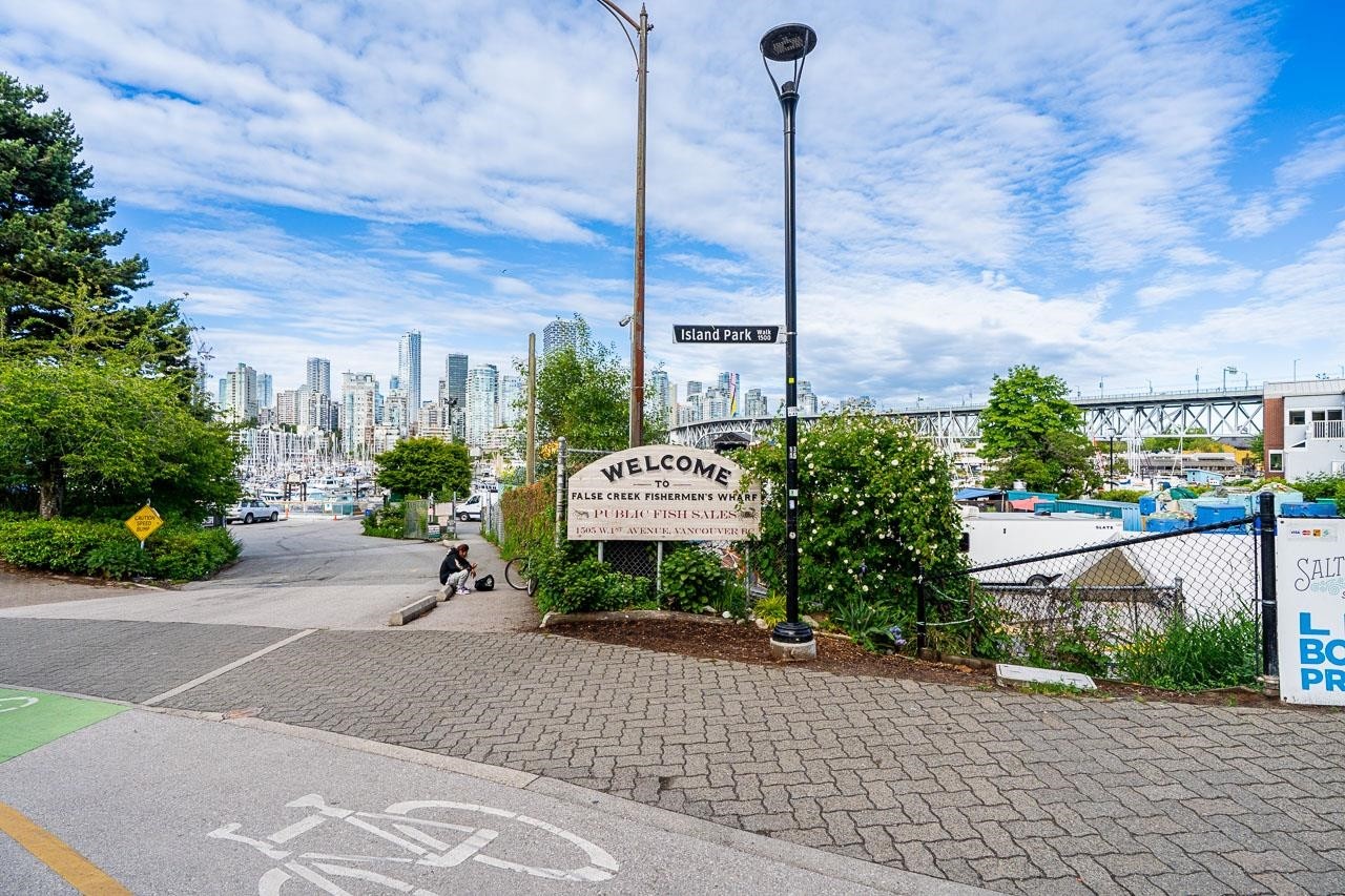 605-1510 1St Avenue W, Vancouver, BC