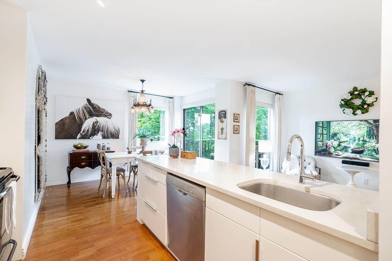 605-1510 1St Avenue W, Vancouver, BC