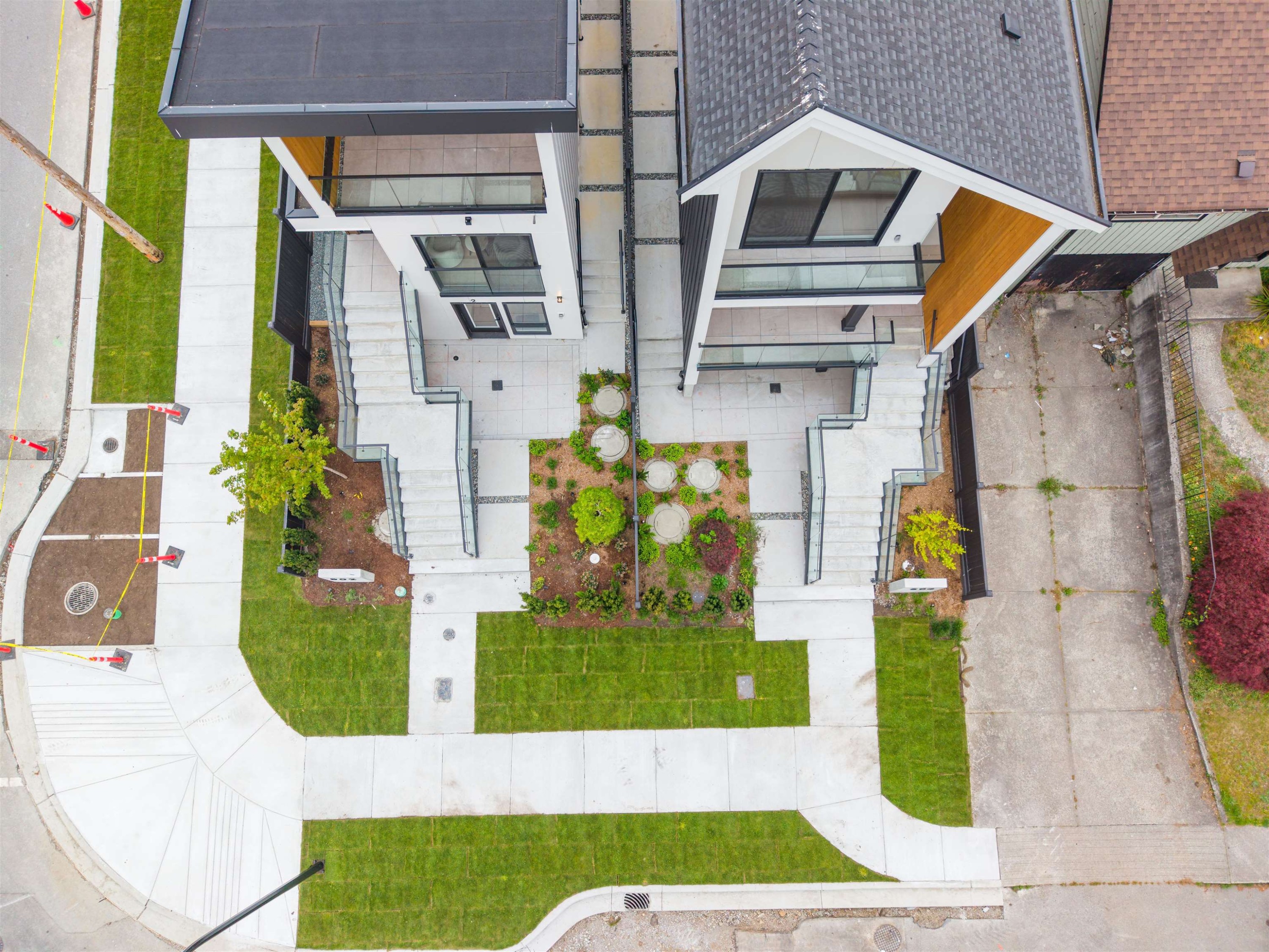 502 5Th Street E, North Vancouver, BC
