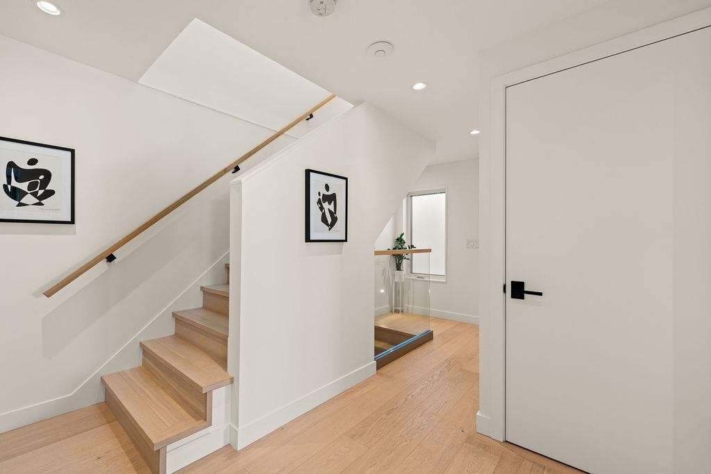 529 17Th Avenue E, Vancouver, BC