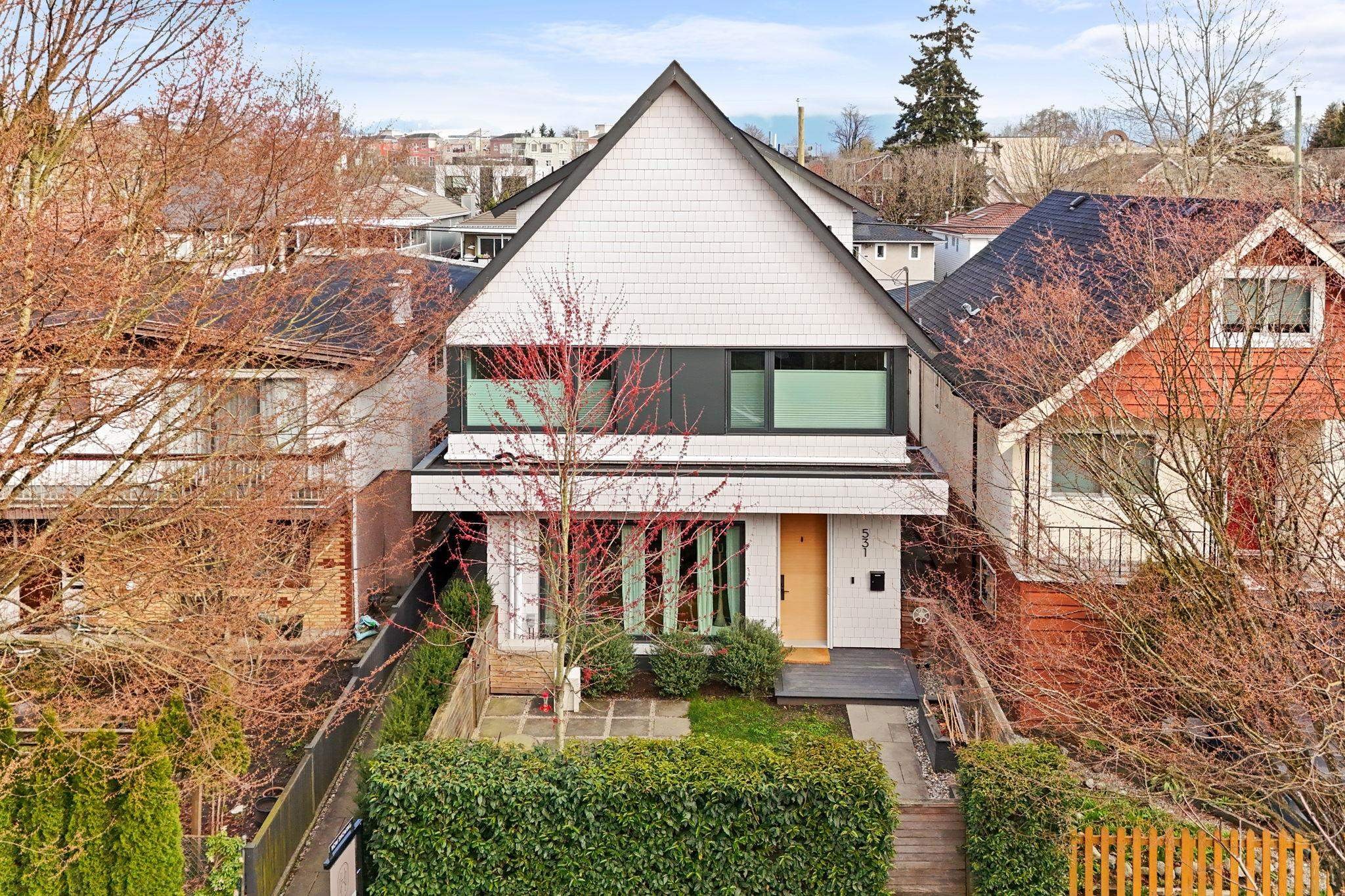 529 17Th Avenue E, Vancouver, BC