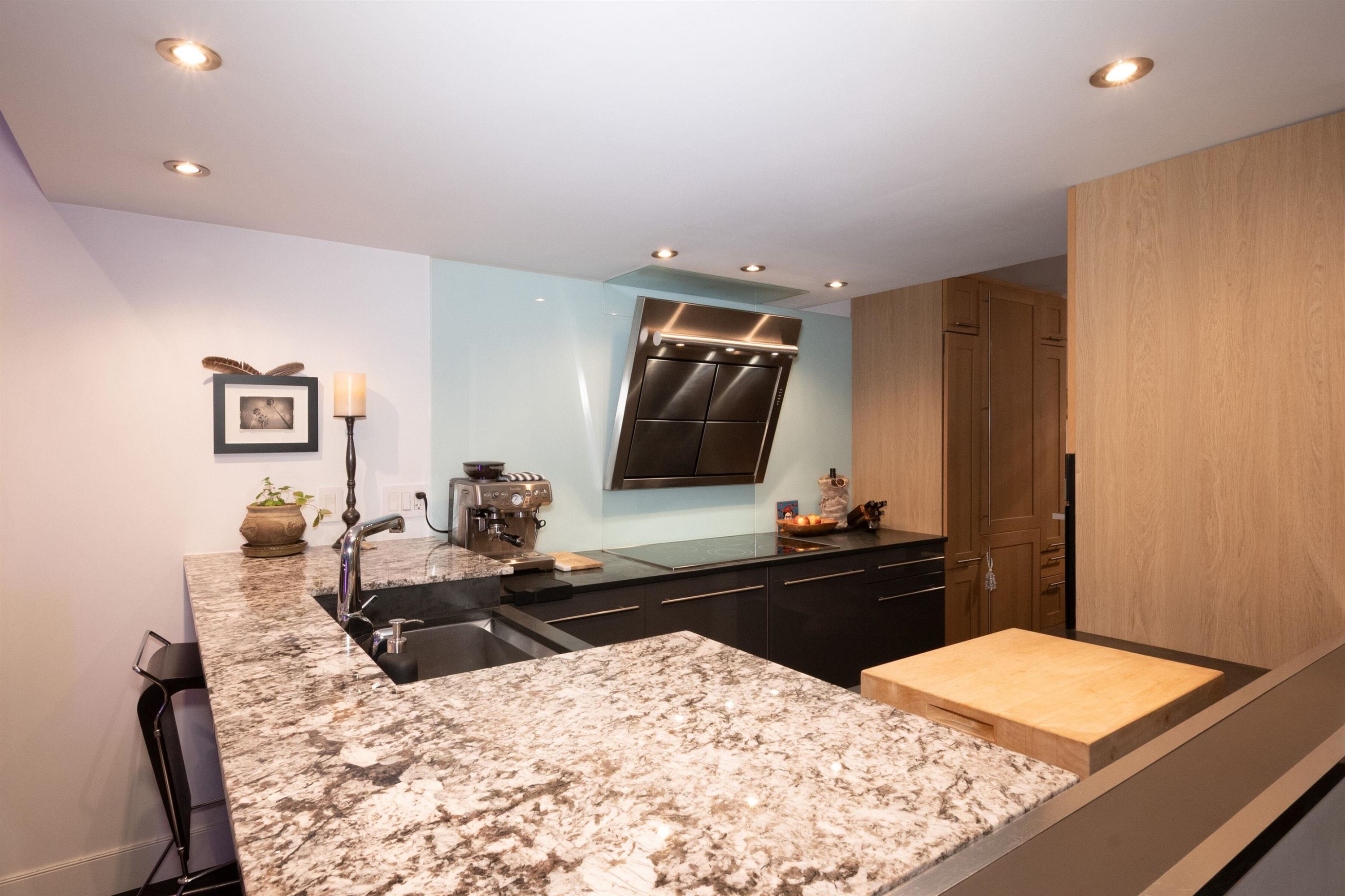 1167 8Th Avenue W, Vancouver, BC