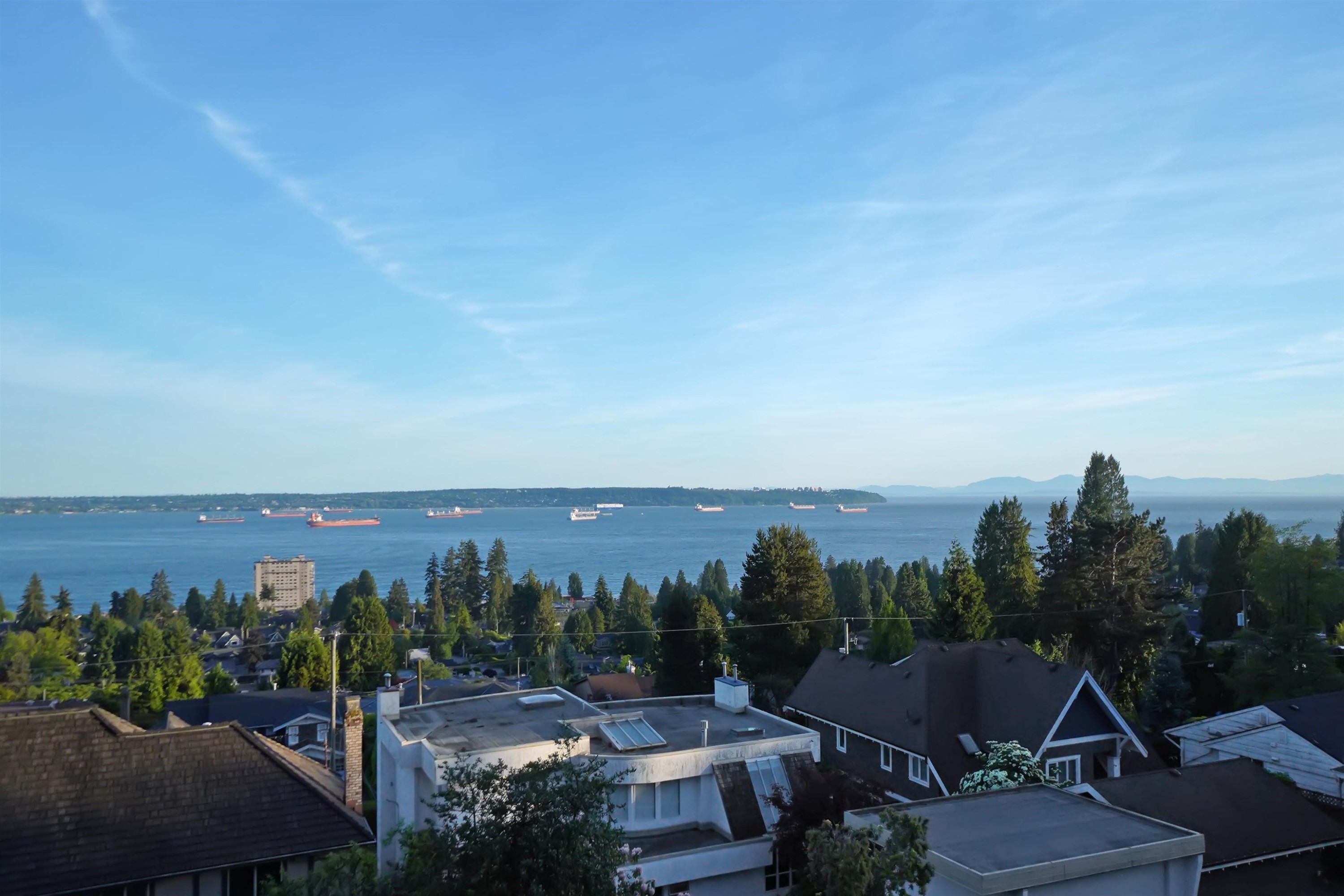 2370 Palmerston Avenue, West Vancouver, BC