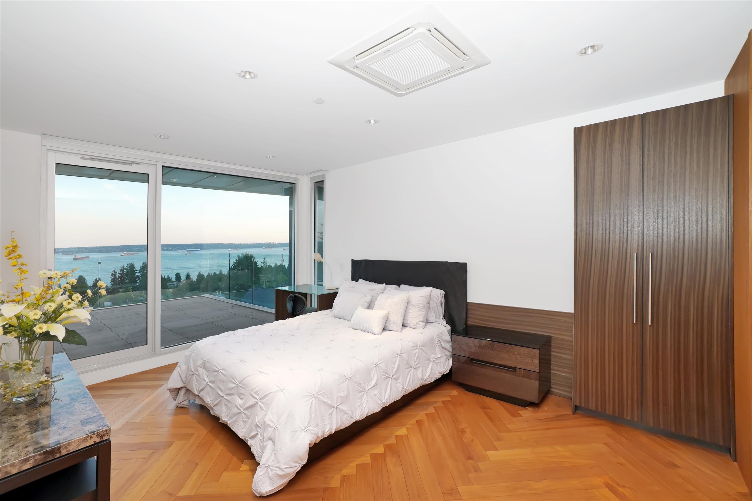 2370 Palmerston Avenue, West Vancouver, BC