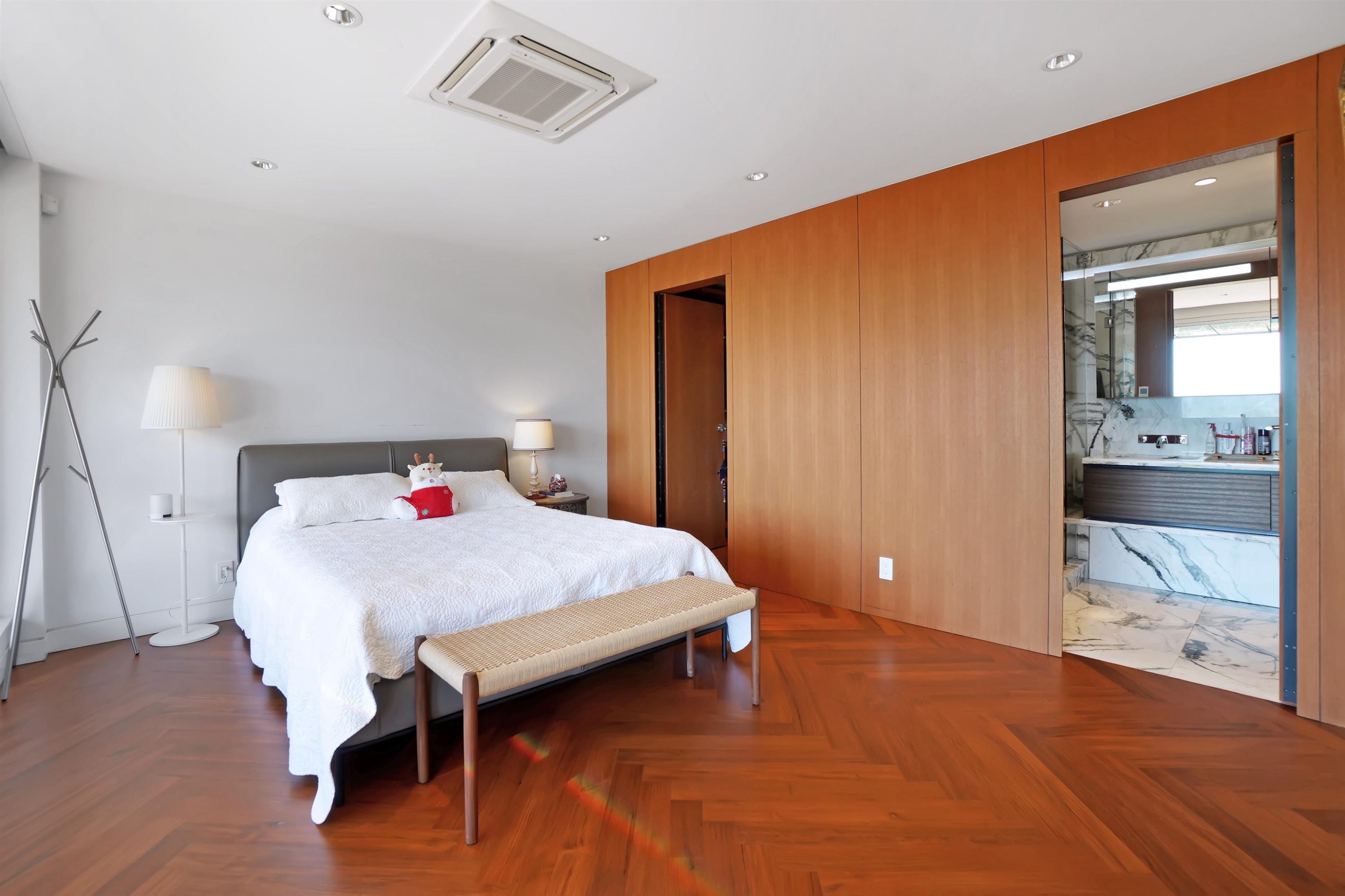 2370 Palmerston Avenue, West Vancouver, BC