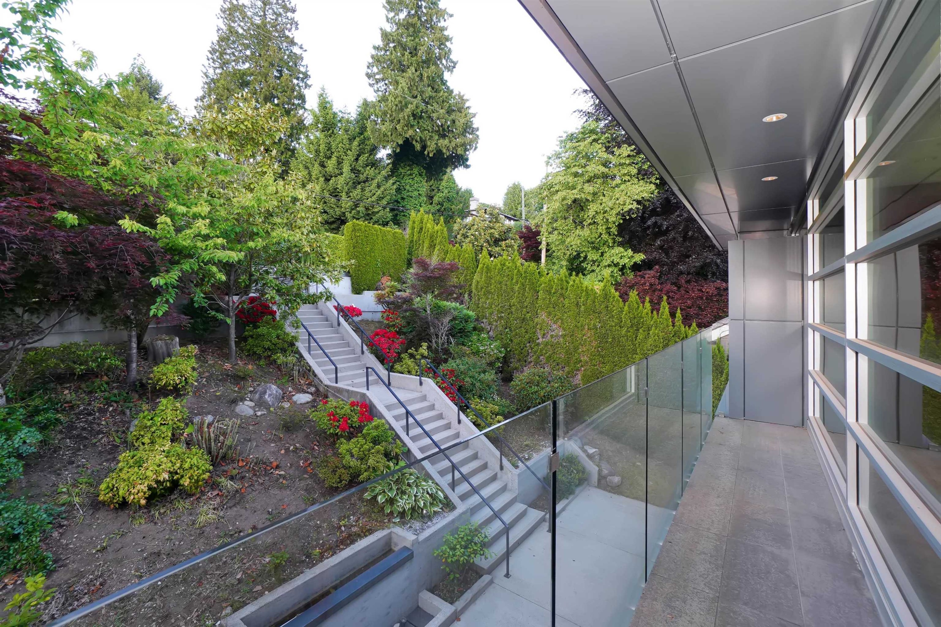 2370 Palmerston Avenue, West Vancouver, BC