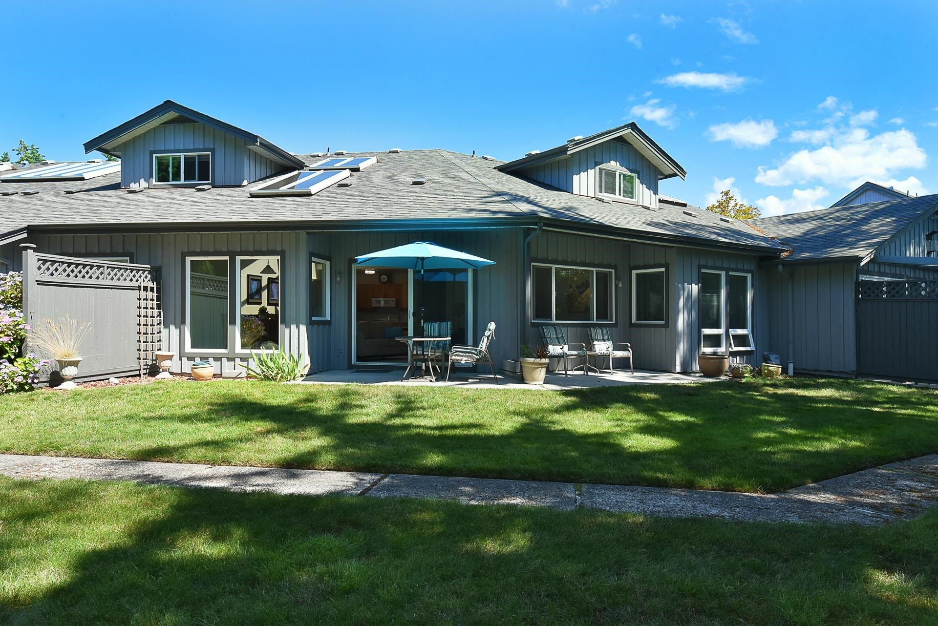 11-5761 Wharf Avenue, Sechelt, BC