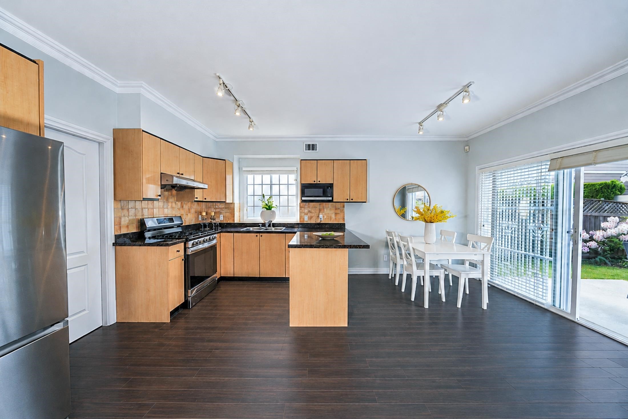 6833 Barnard Drive, Richmond, BC