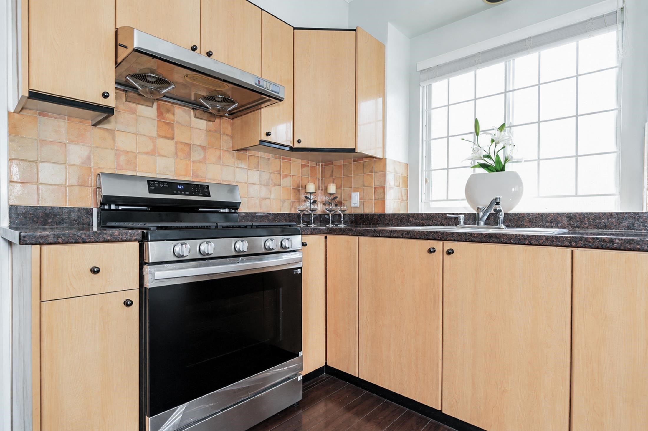 6833 Barnard Drive, Richmond, BC