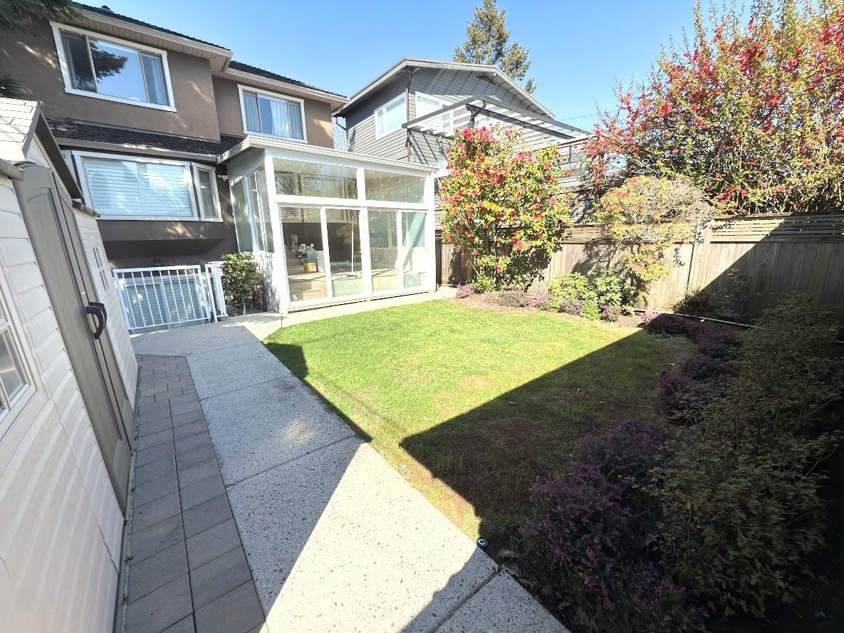 3488 30Th Avenue W, Vancouver, BC - Outdoor