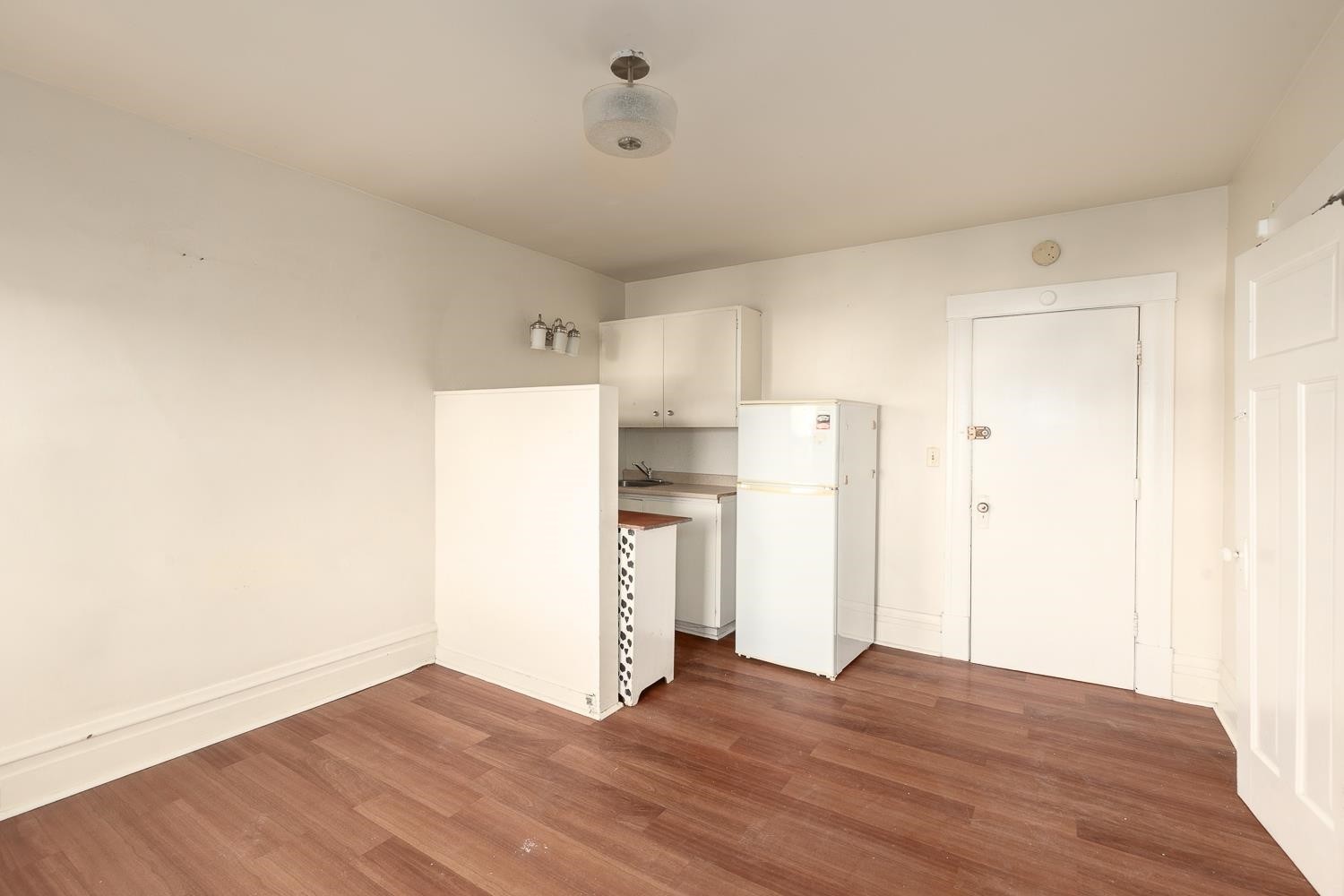 236 12Th Avenue W, Vancouver, BC