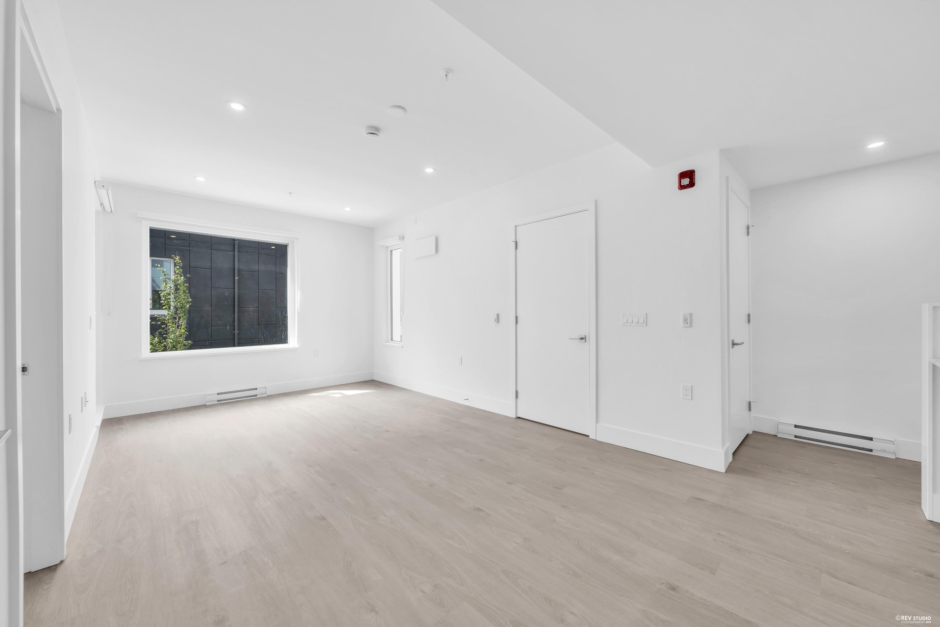 2260 1St Avenue E, Vancouver, BC
