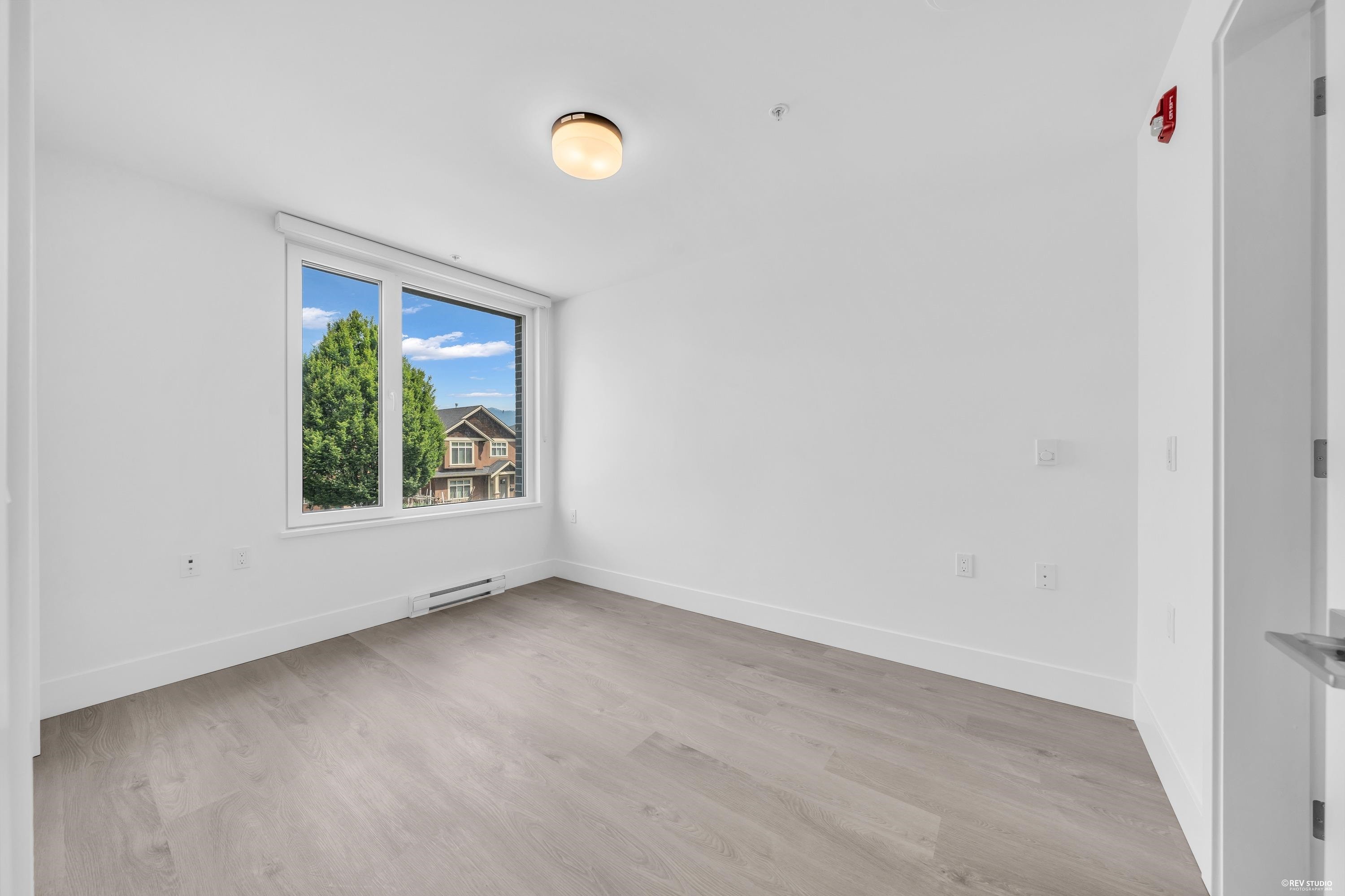 2260 1St Avenue E, Vancouver, BC