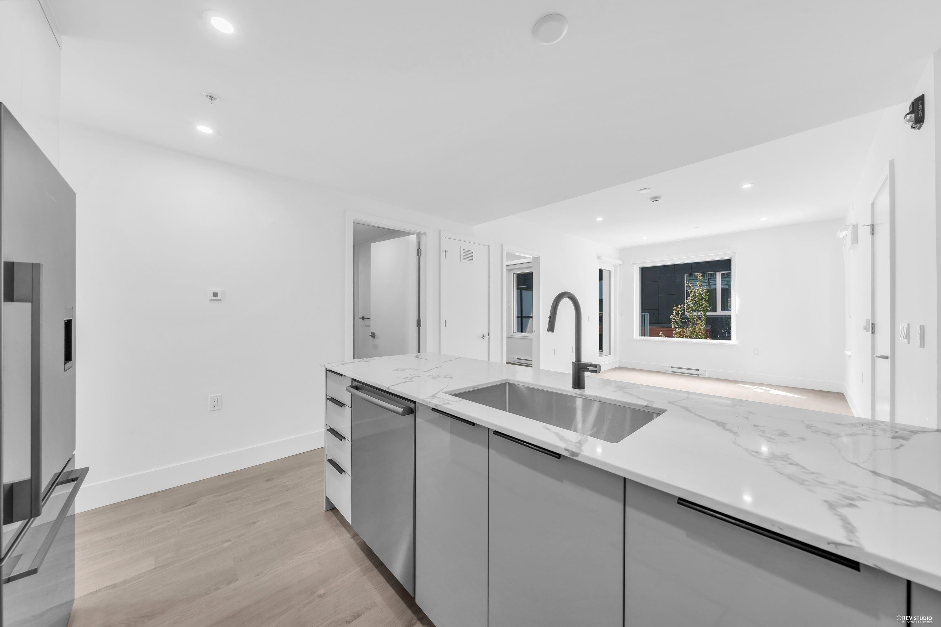2260 1St Avenue E, Vancouver, BC