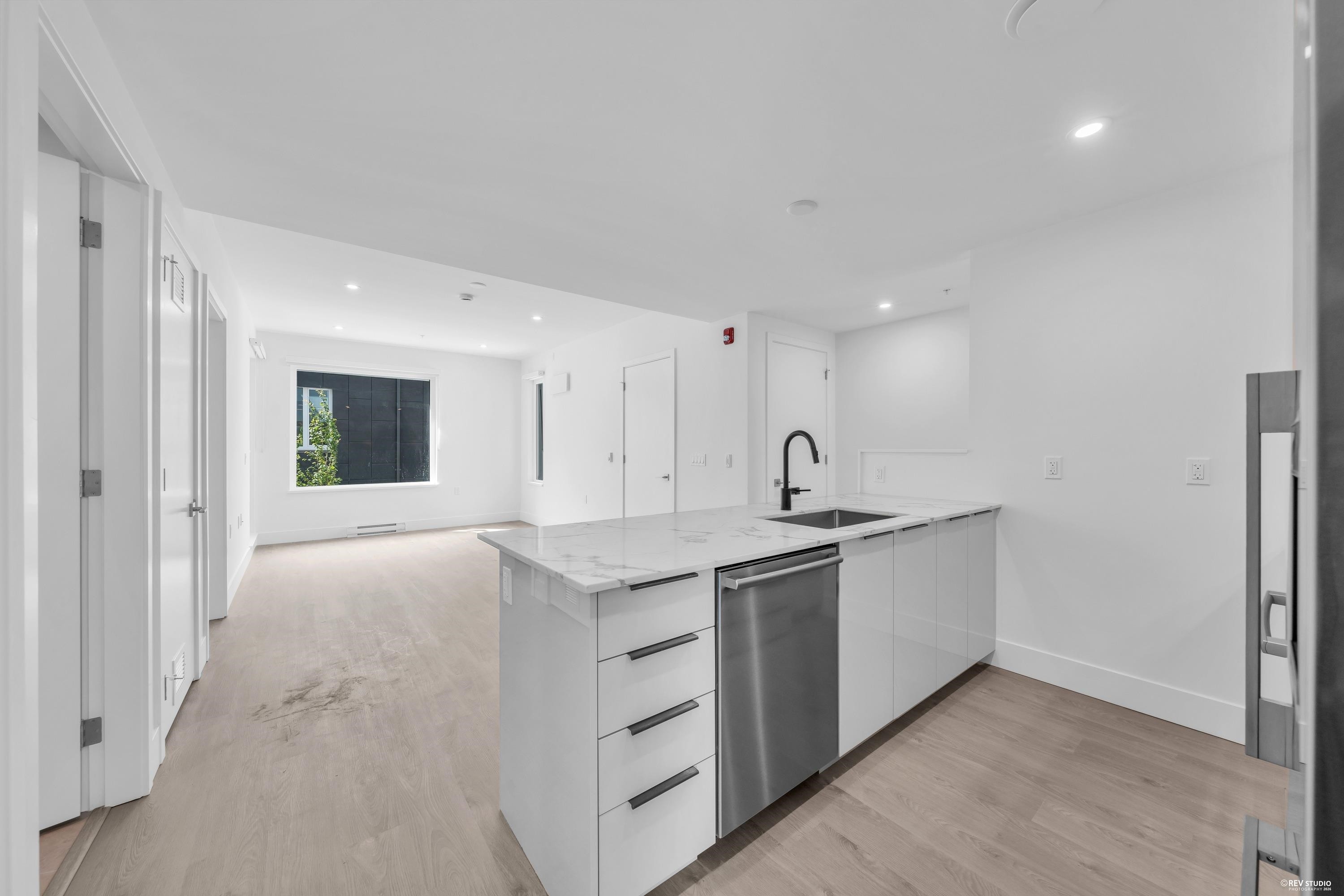 2260 1St Avenue E, Vancouver, BC