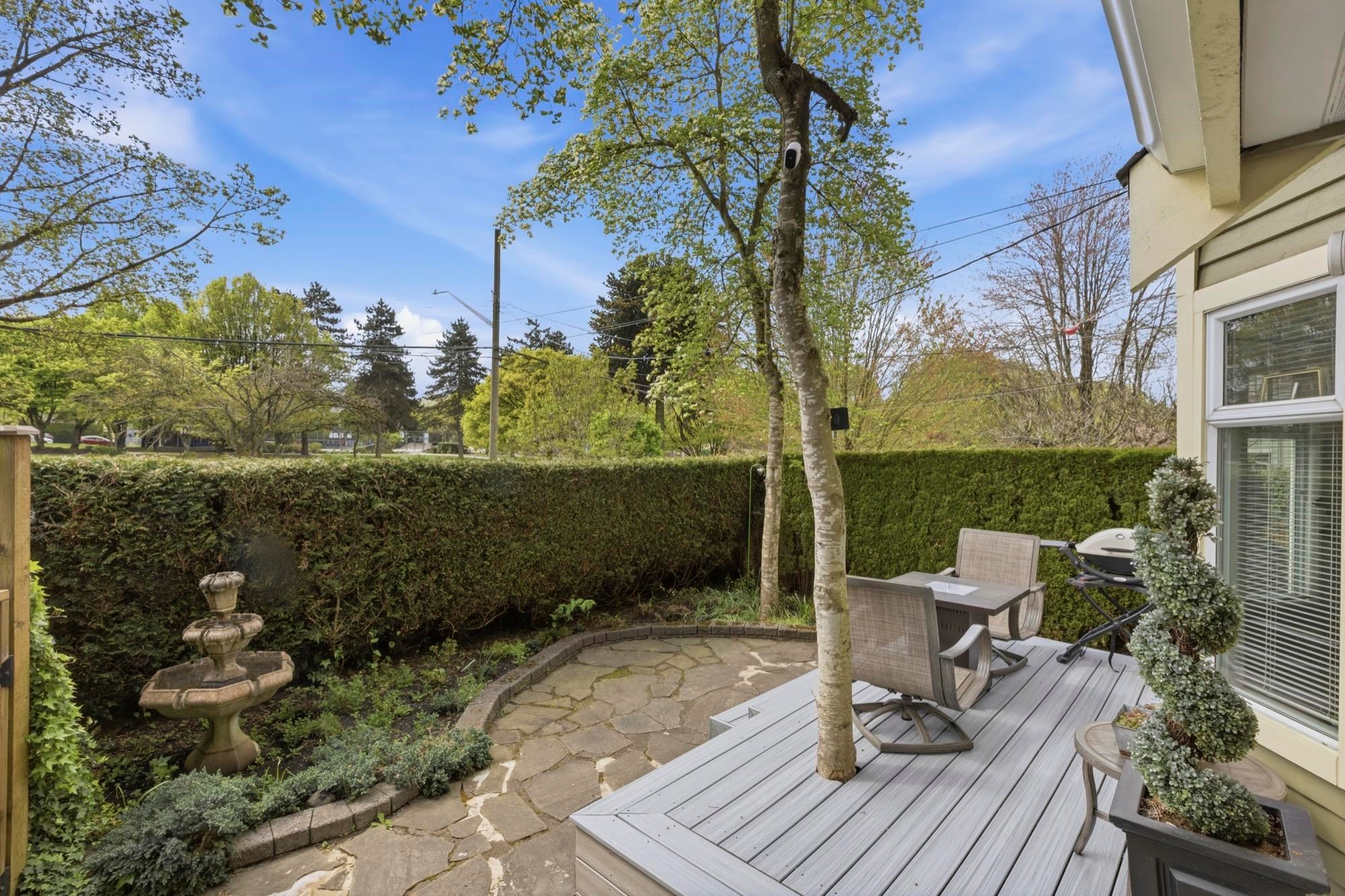 31 15Th Avenue W, Vancouver, BC