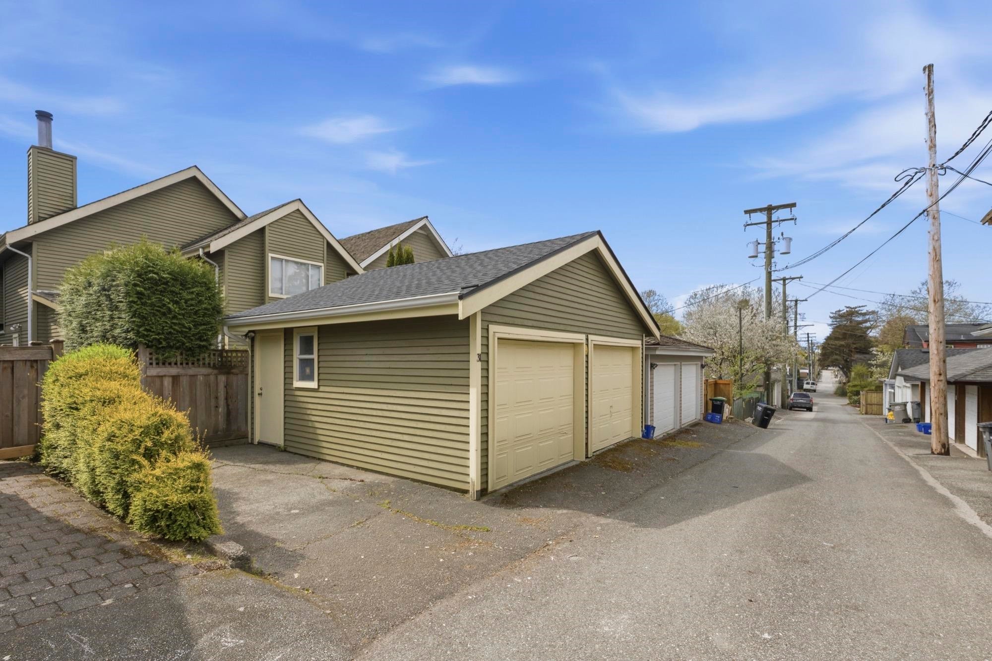 31 15Th Avenue W, Vancouver, BC