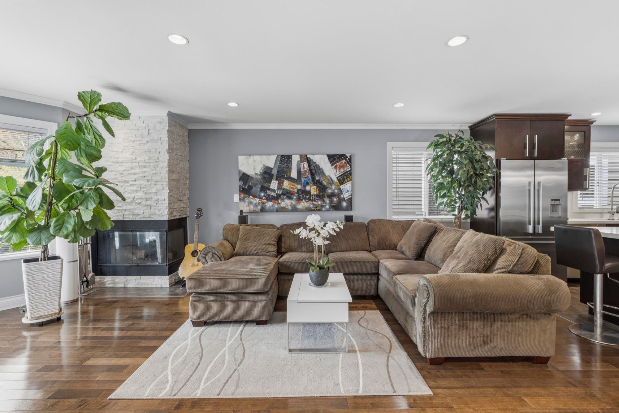 31 15Th Avenue W, Vancouver, BC