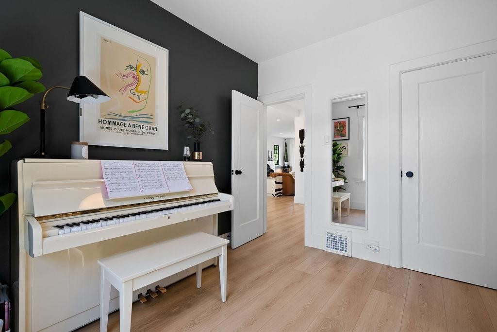 3392 8Th Avenue W, Vancouver, BC