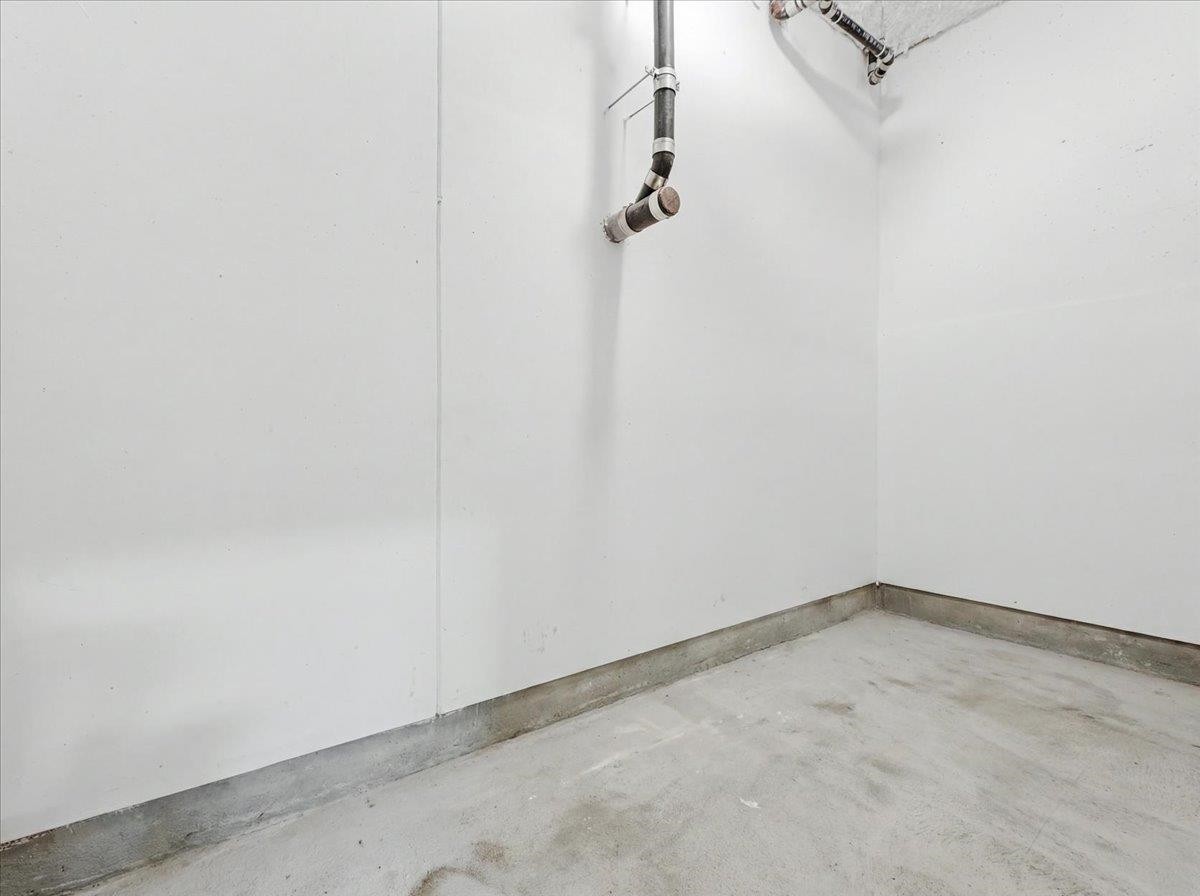 6833 Cambie Street, Vancouver, BC