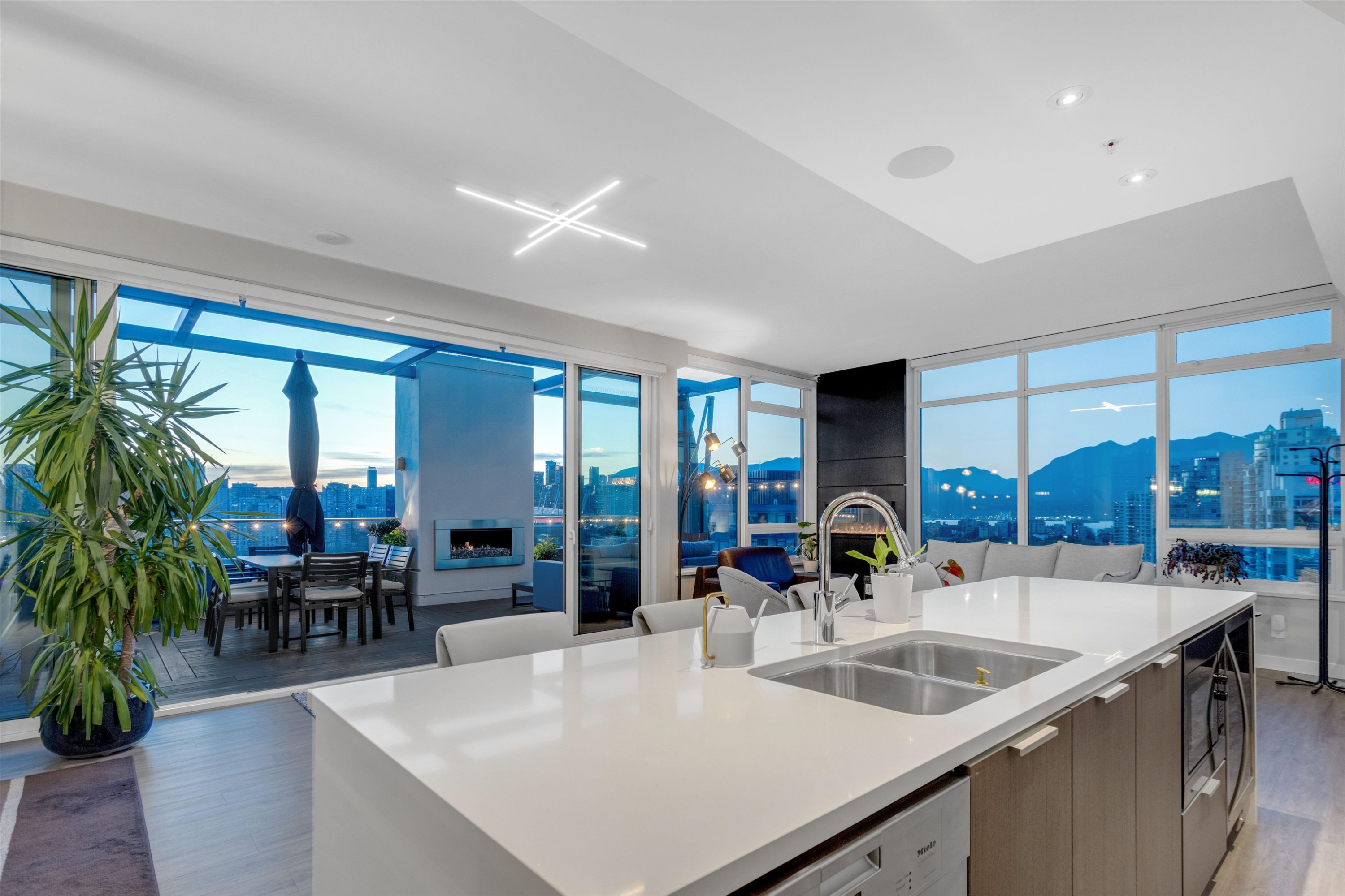 2101-110 Switchmen Street, Vancouver, BC