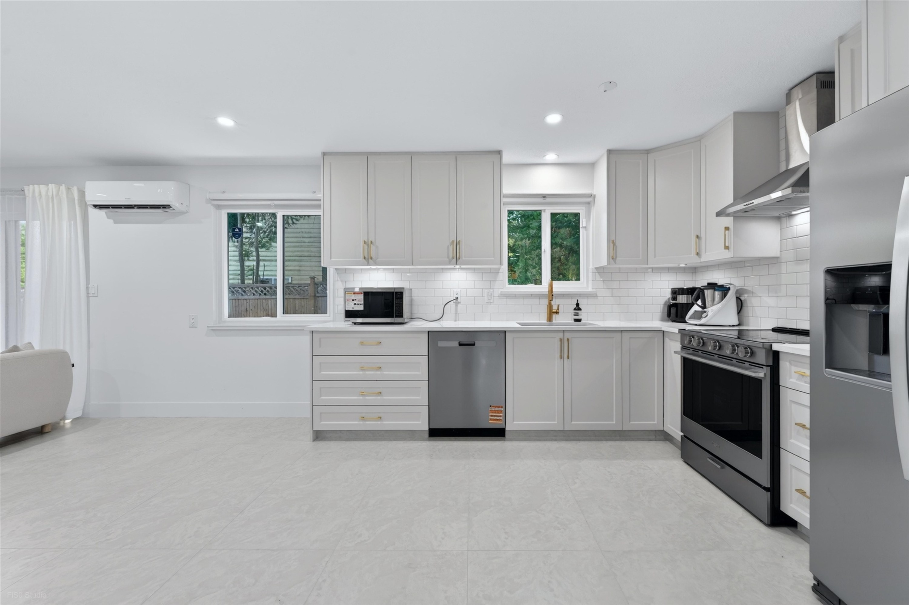6020 Comstock Road, Richmond, BC