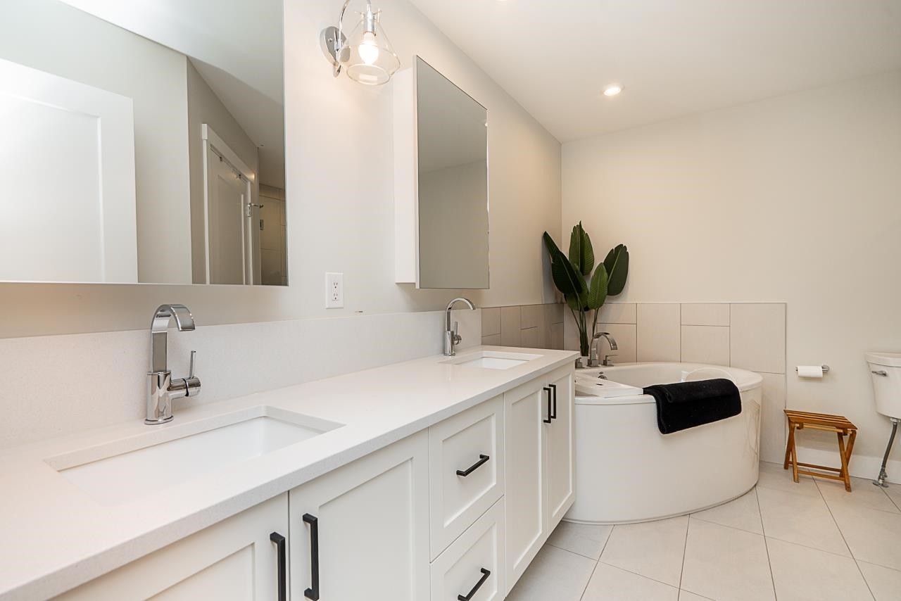 204-12367 224 Street, Maple Ridge, BC