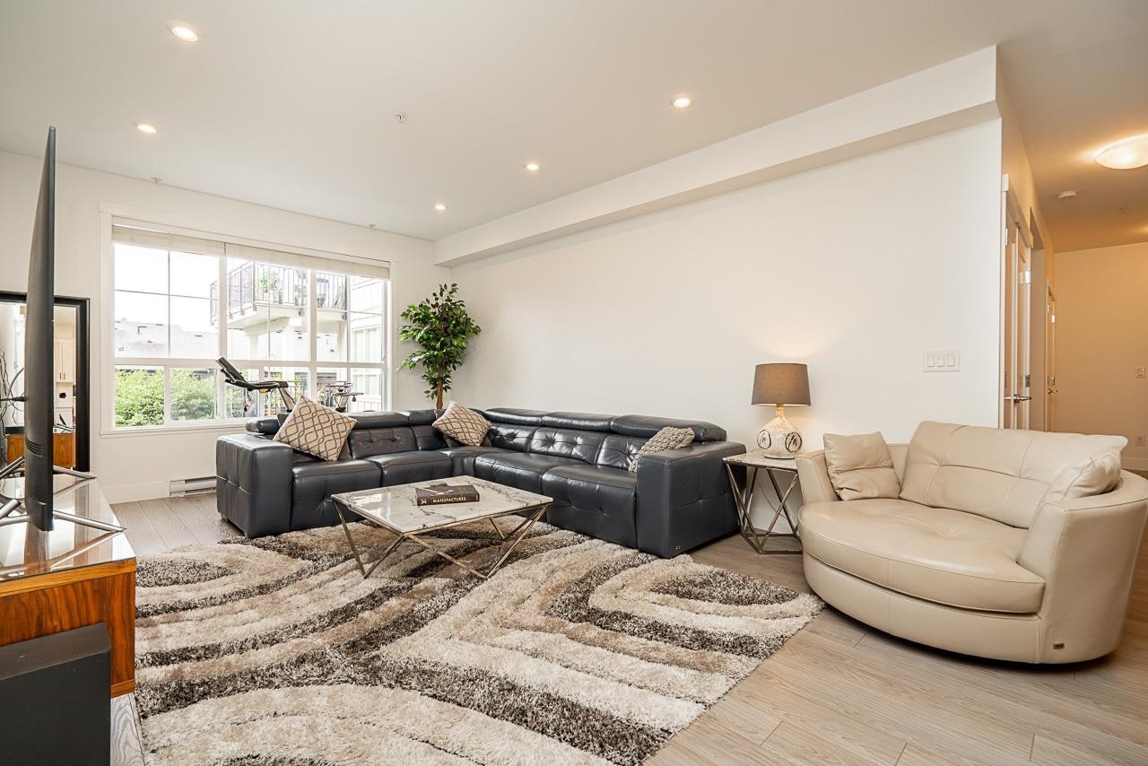 204-12367 224 Street, Maple Ridge, BC