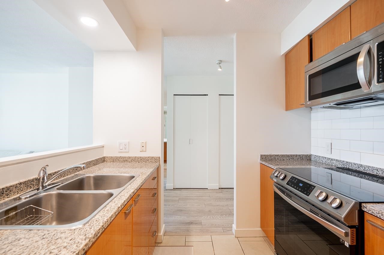 1803-1200 Georgia Street W, Vancouver, BC