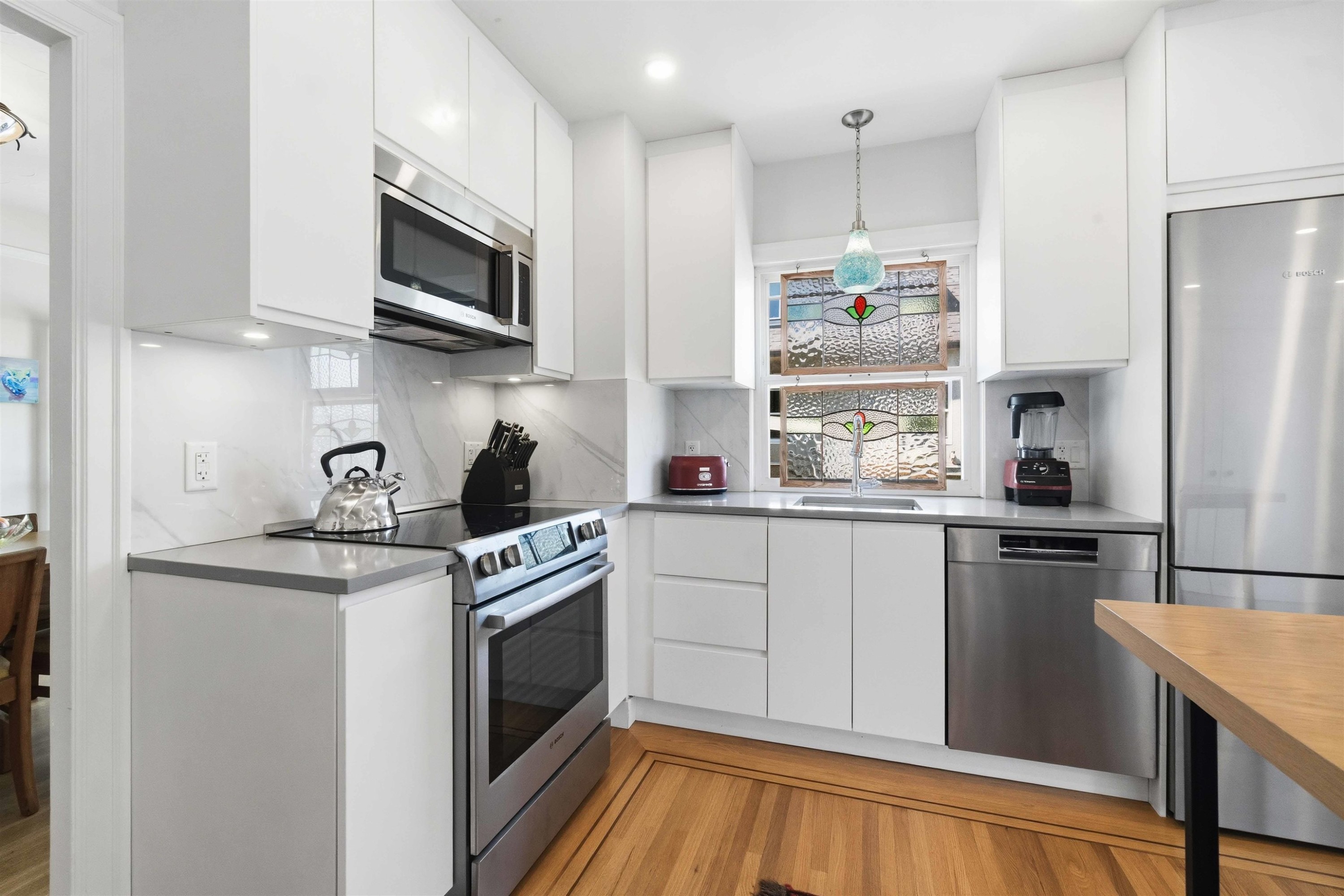 433 18Th Avenue W, Vancouver, BC